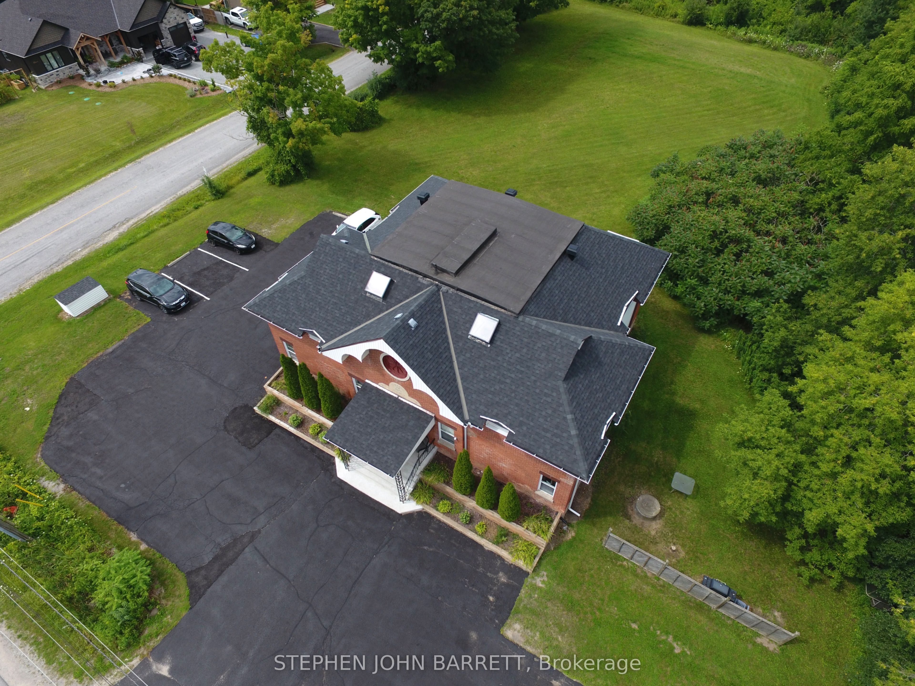 320 Pefferlaw Road
