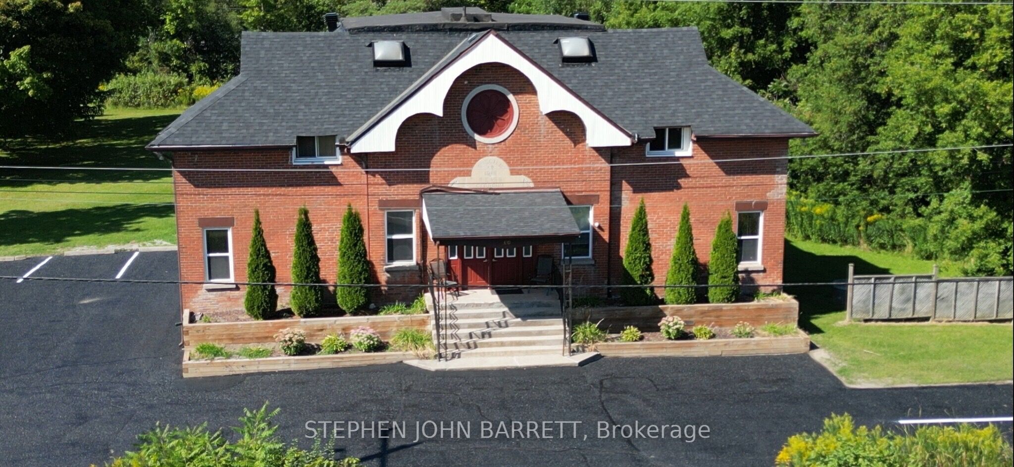 320 Pefferlaw Road