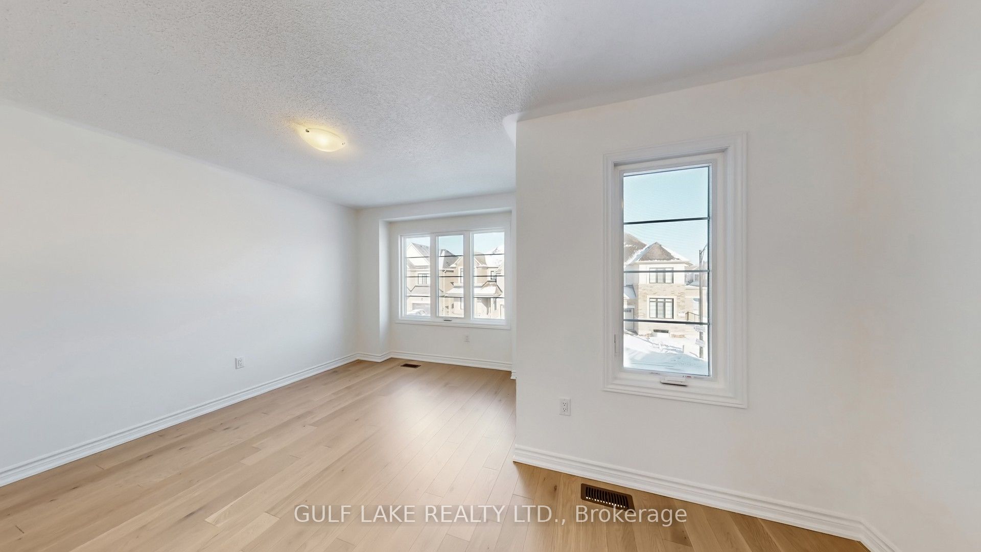 1483 Chamomile Crescent