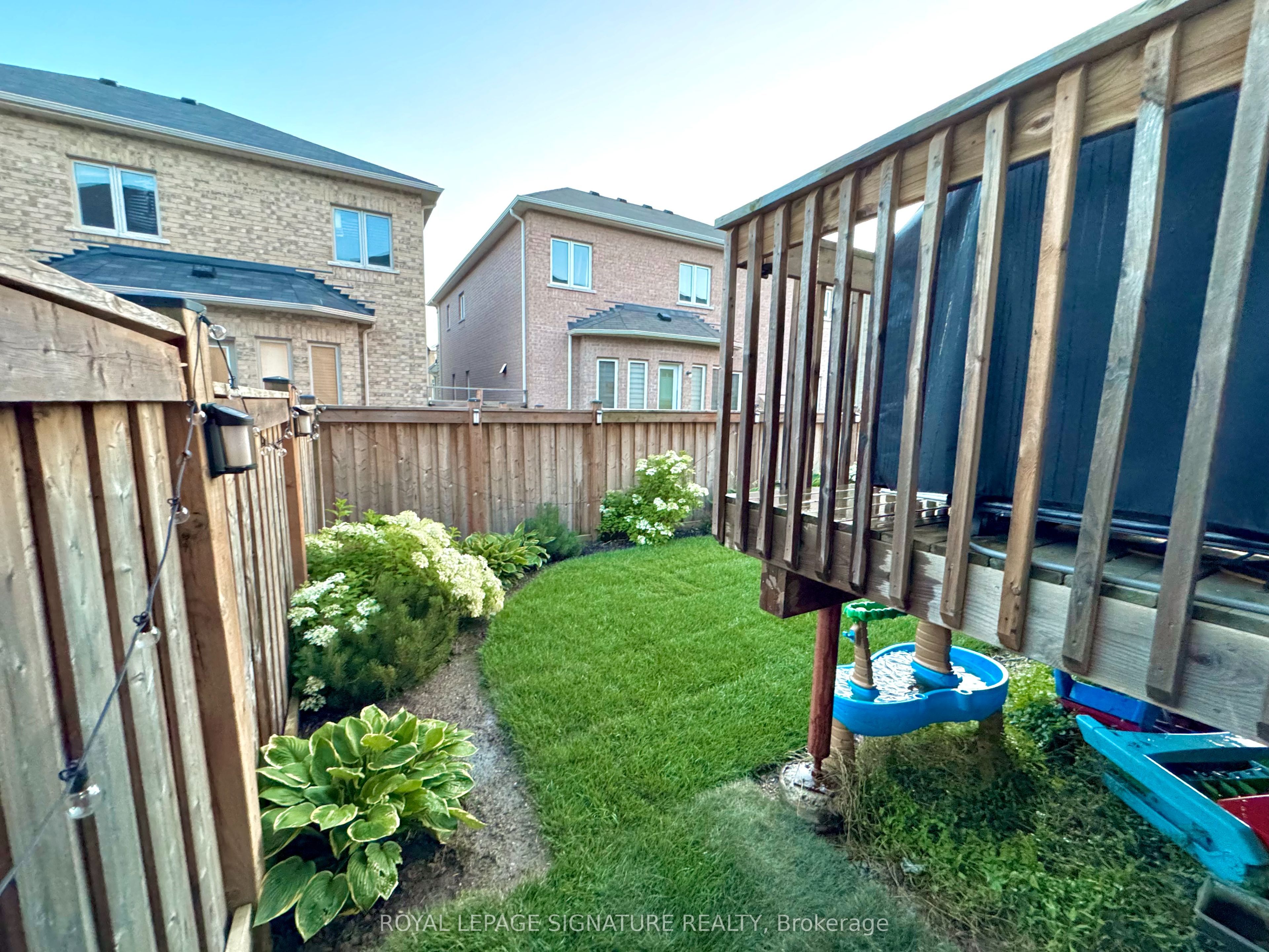 3184 Meadow Marsh Crescent