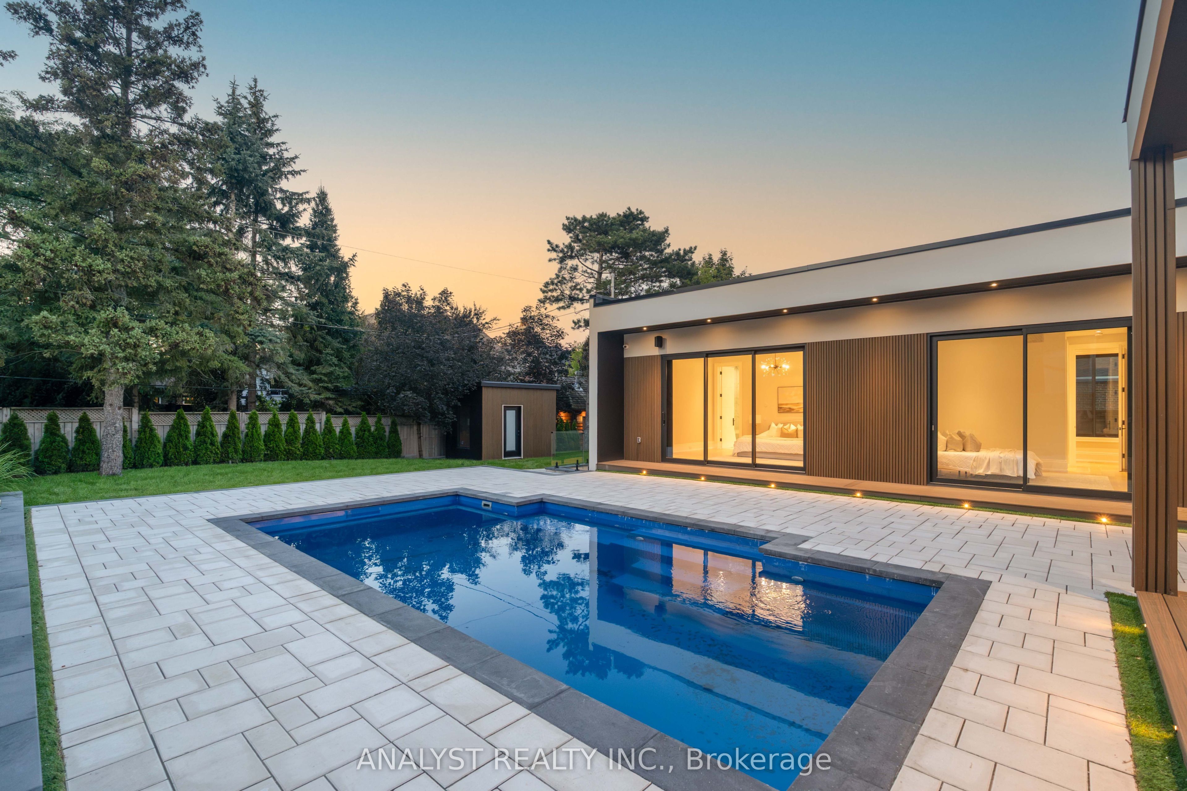 82 Donhill Crescent