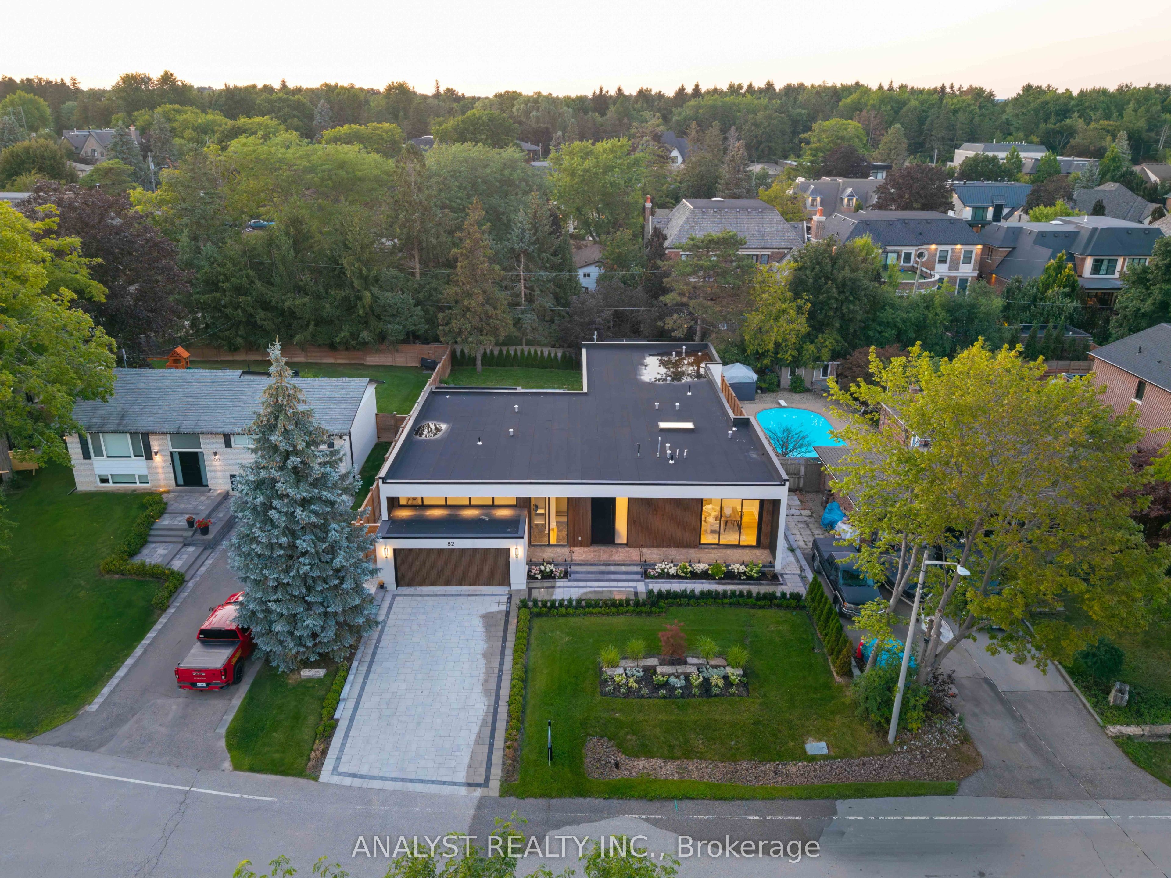 82 Donhill Crescent
