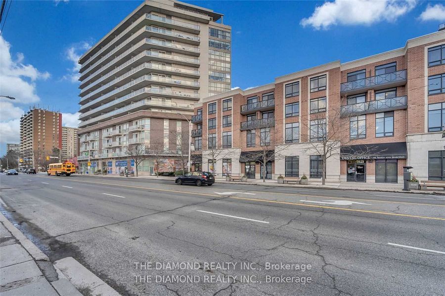 5101 Dundas Street W 1209