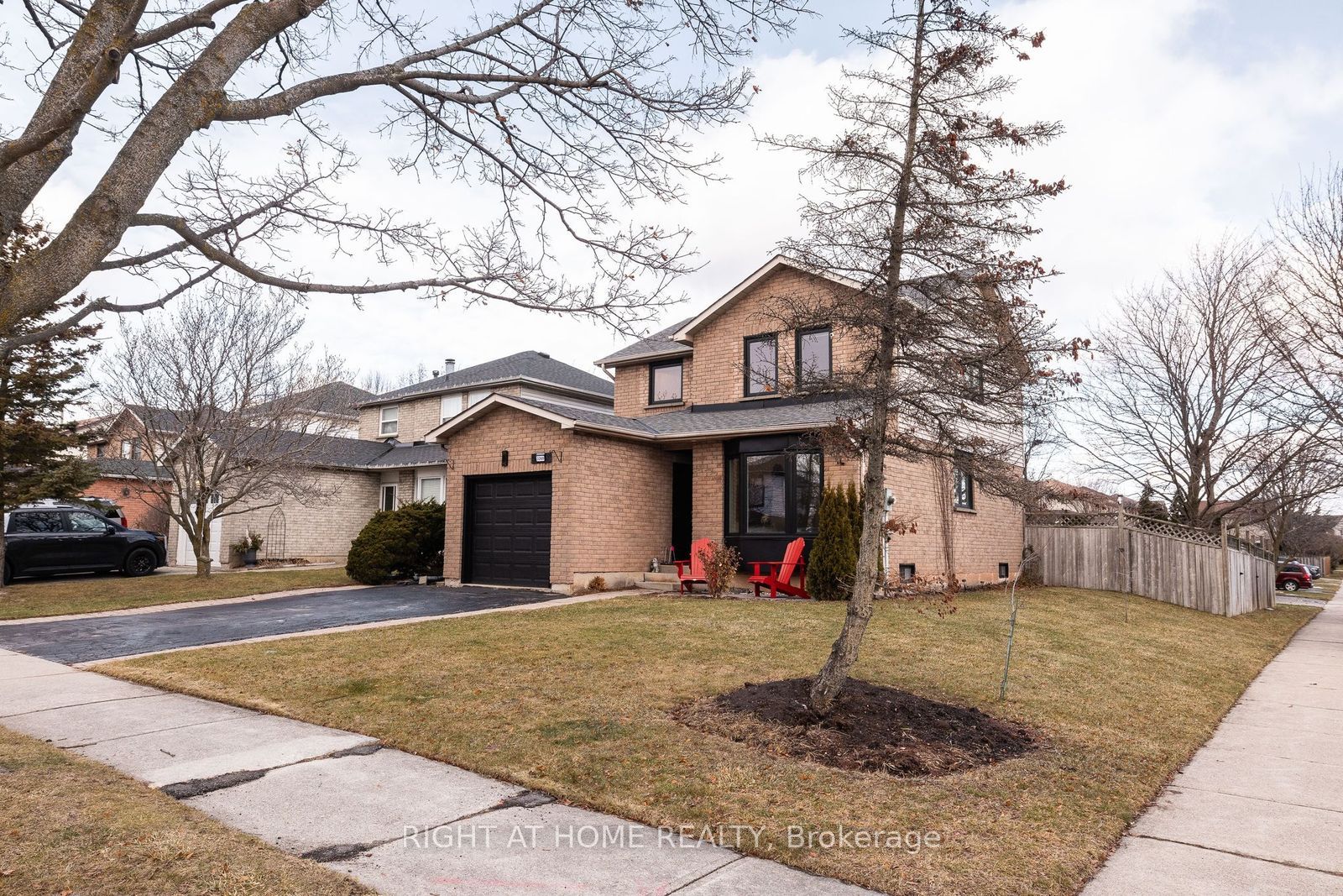 3269 Woodcroft Crescent