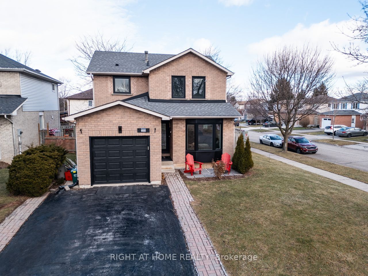 3269 Woodcroft Crescent