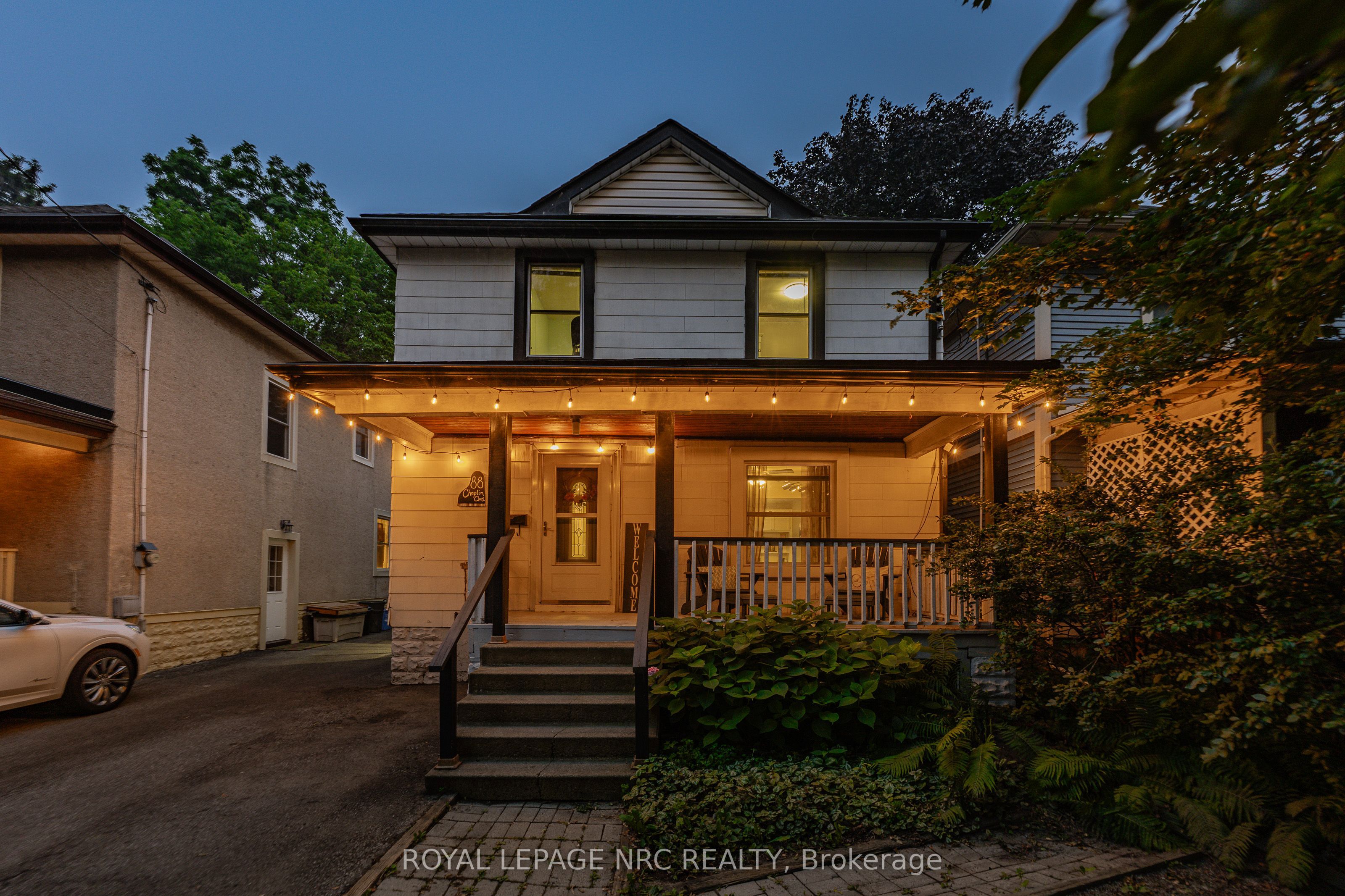 88 Chaplin Avenue