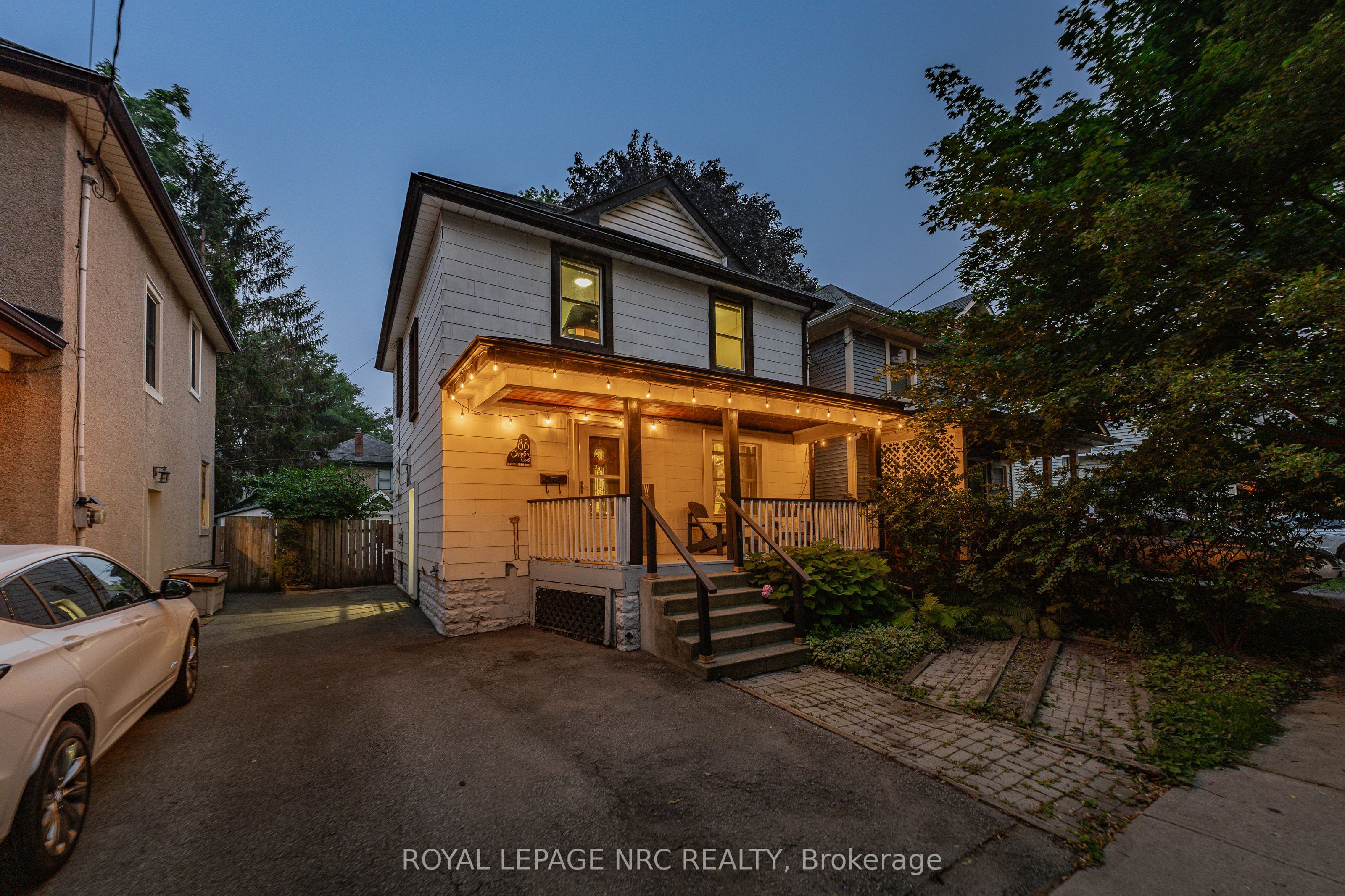 88 Chaplin Avenue