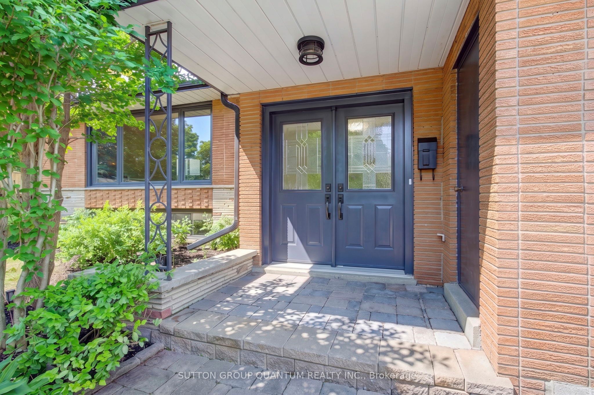 3456 Riverspray Crescent
