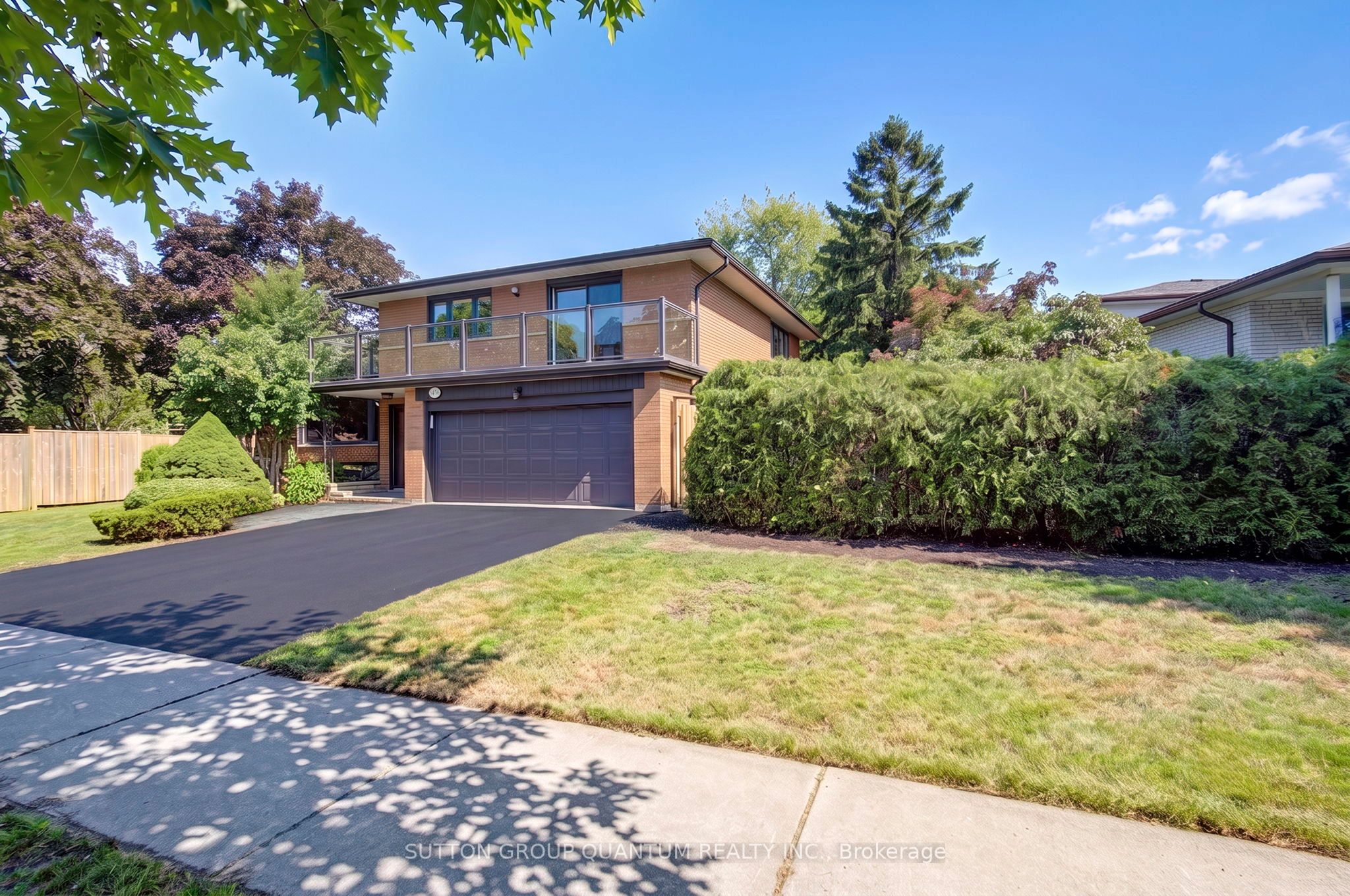 3456 Riverspray Crescent