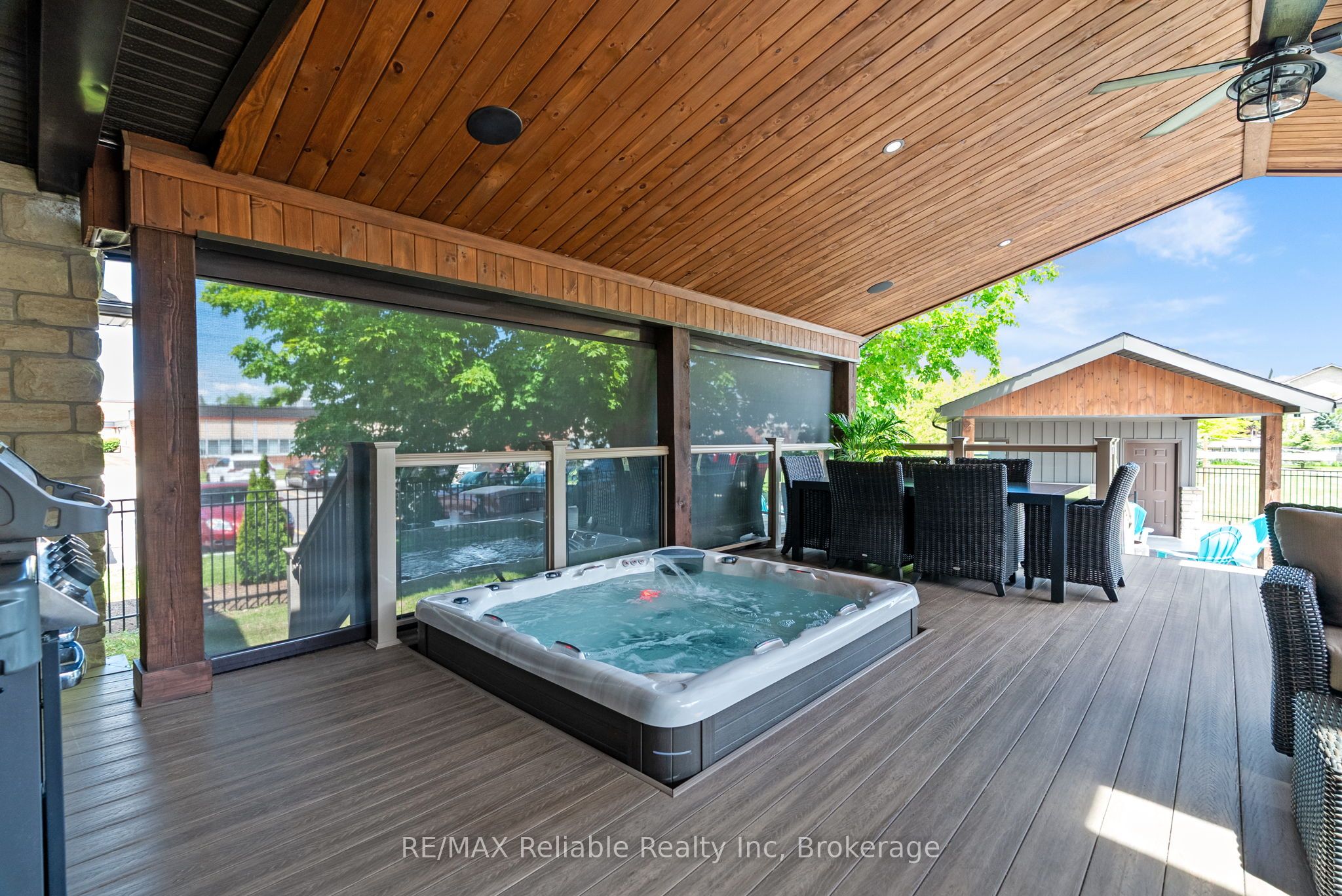 125 Frances Street E