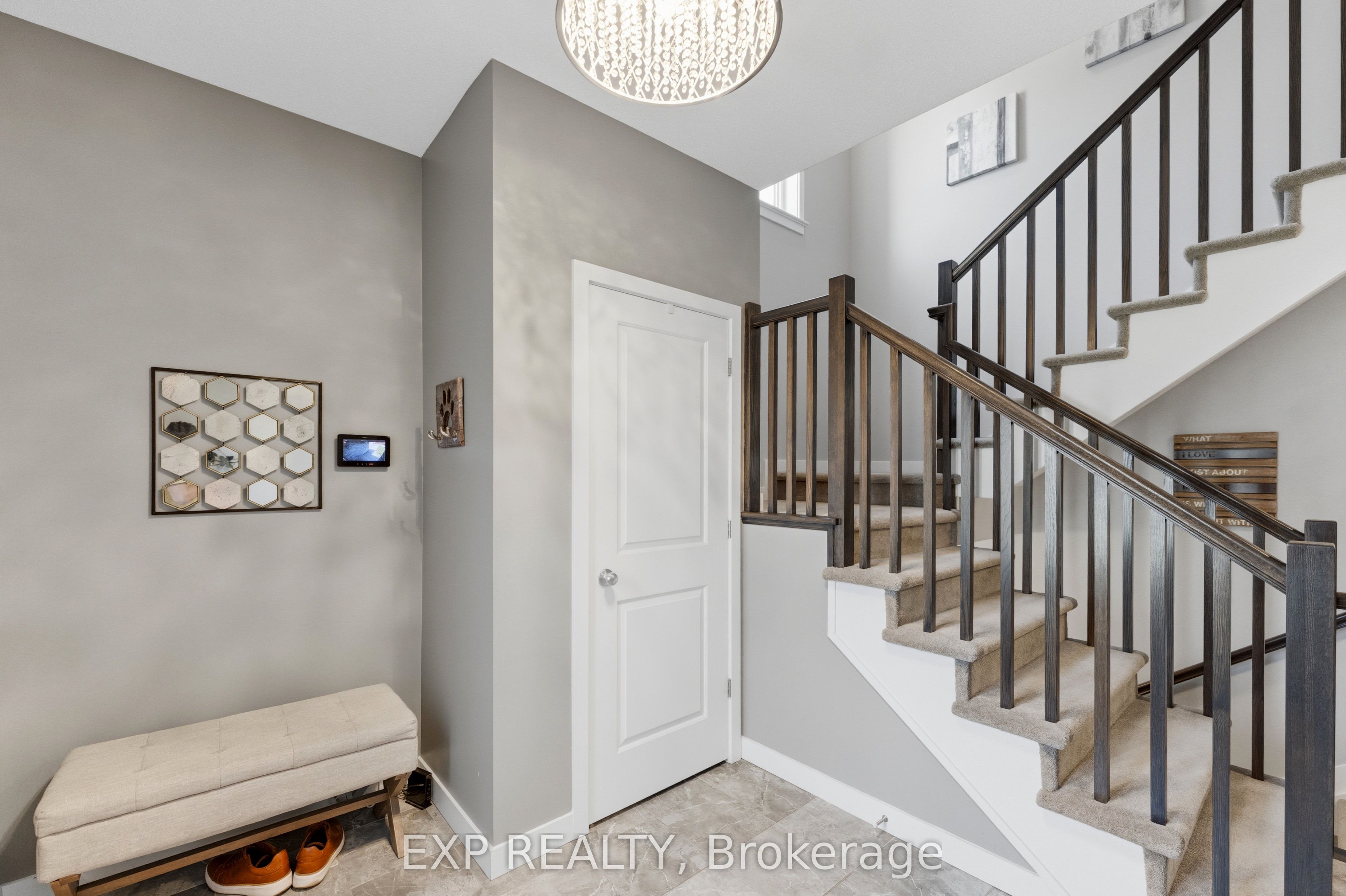 307 Oxer Place