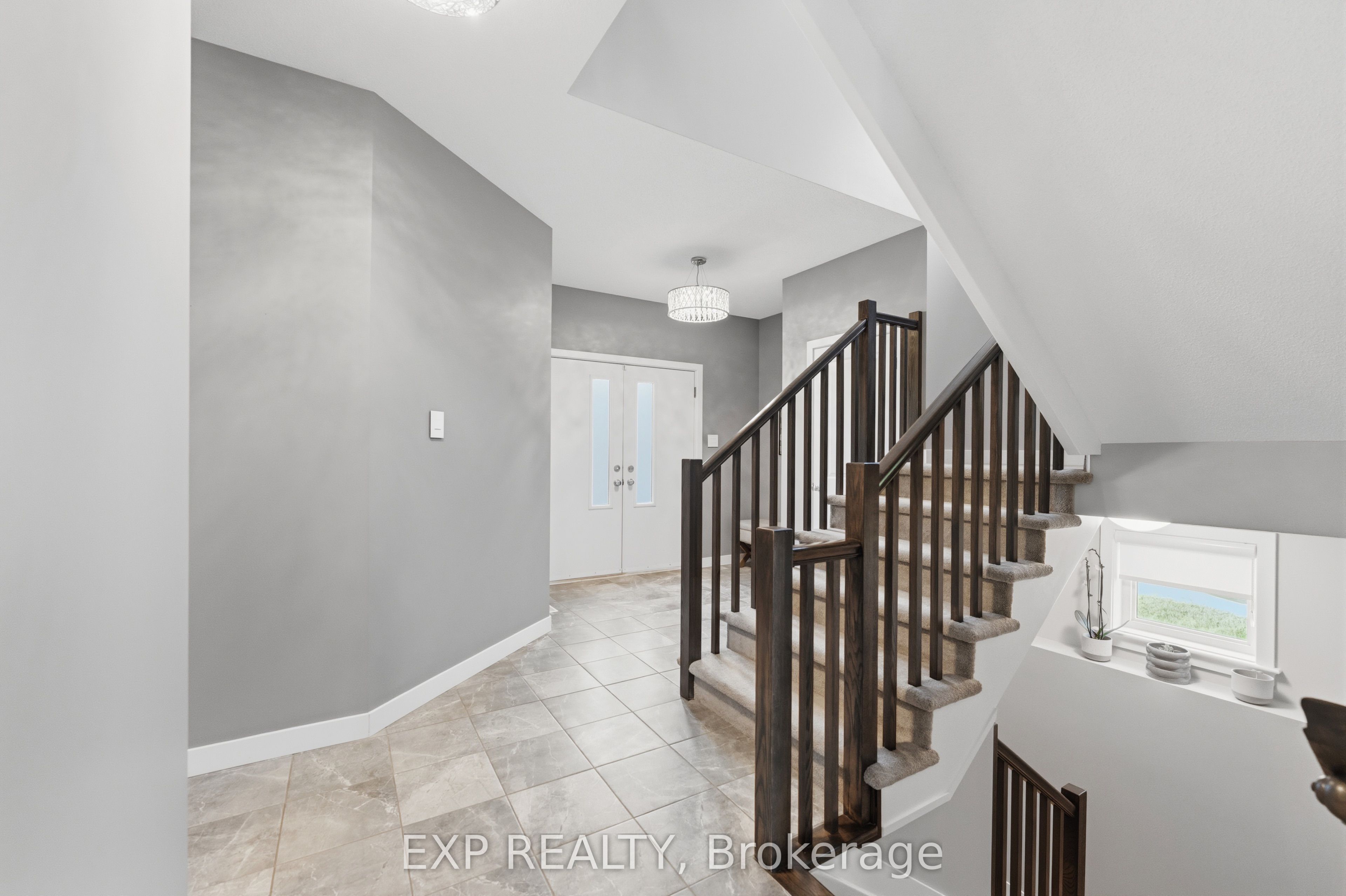 307 Oxer Place