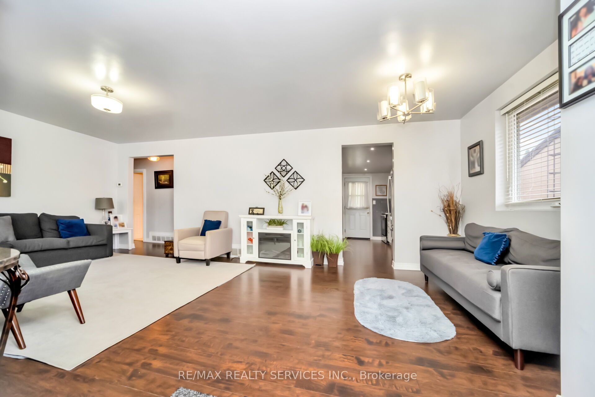3287 Michaud Avenue