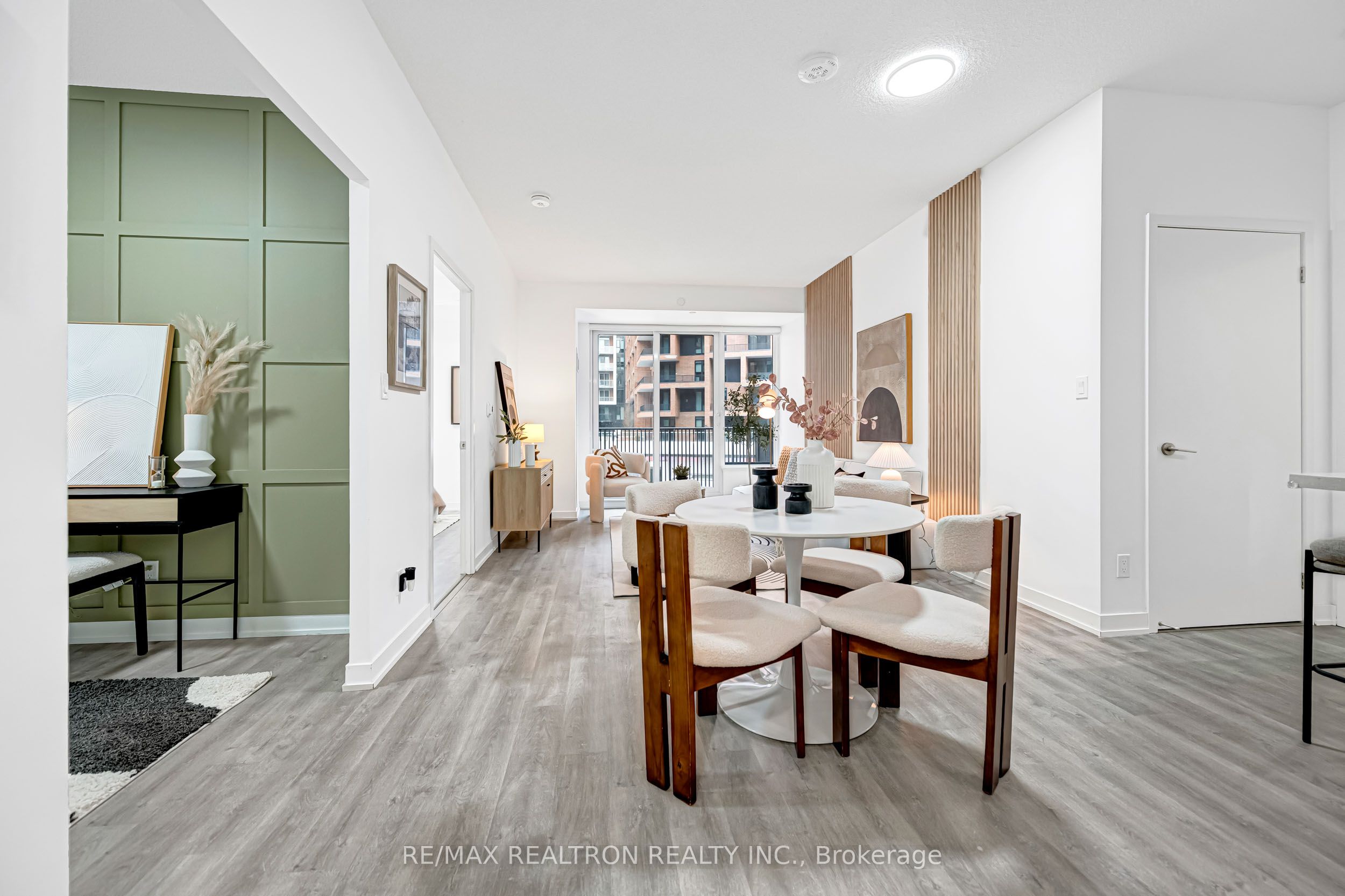 38 Simcoe Promenade 403C