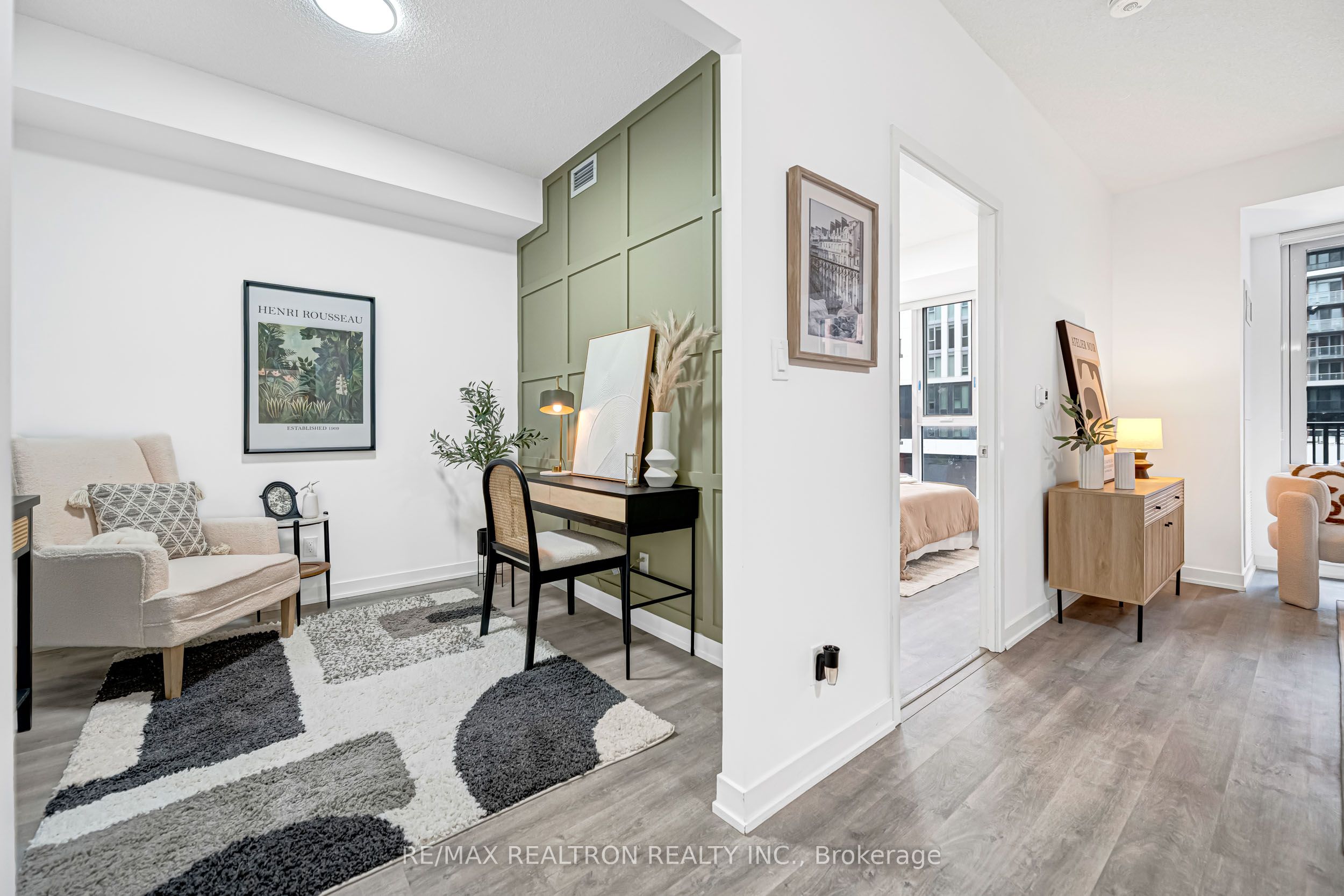 38 Simcoe Promenade 403C