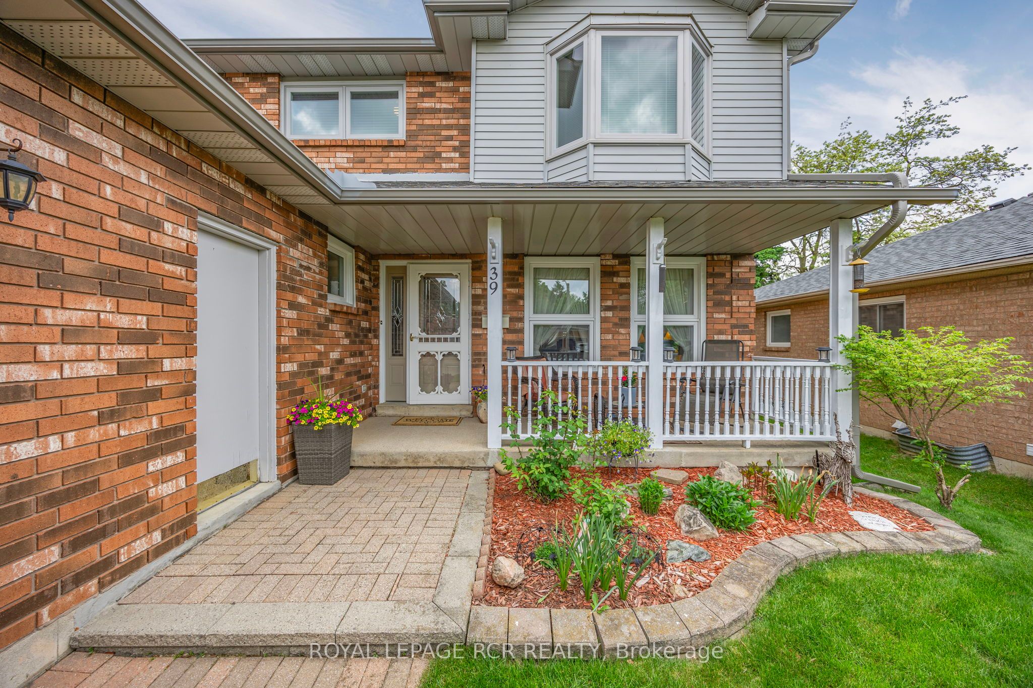 39 Passmore Avenue