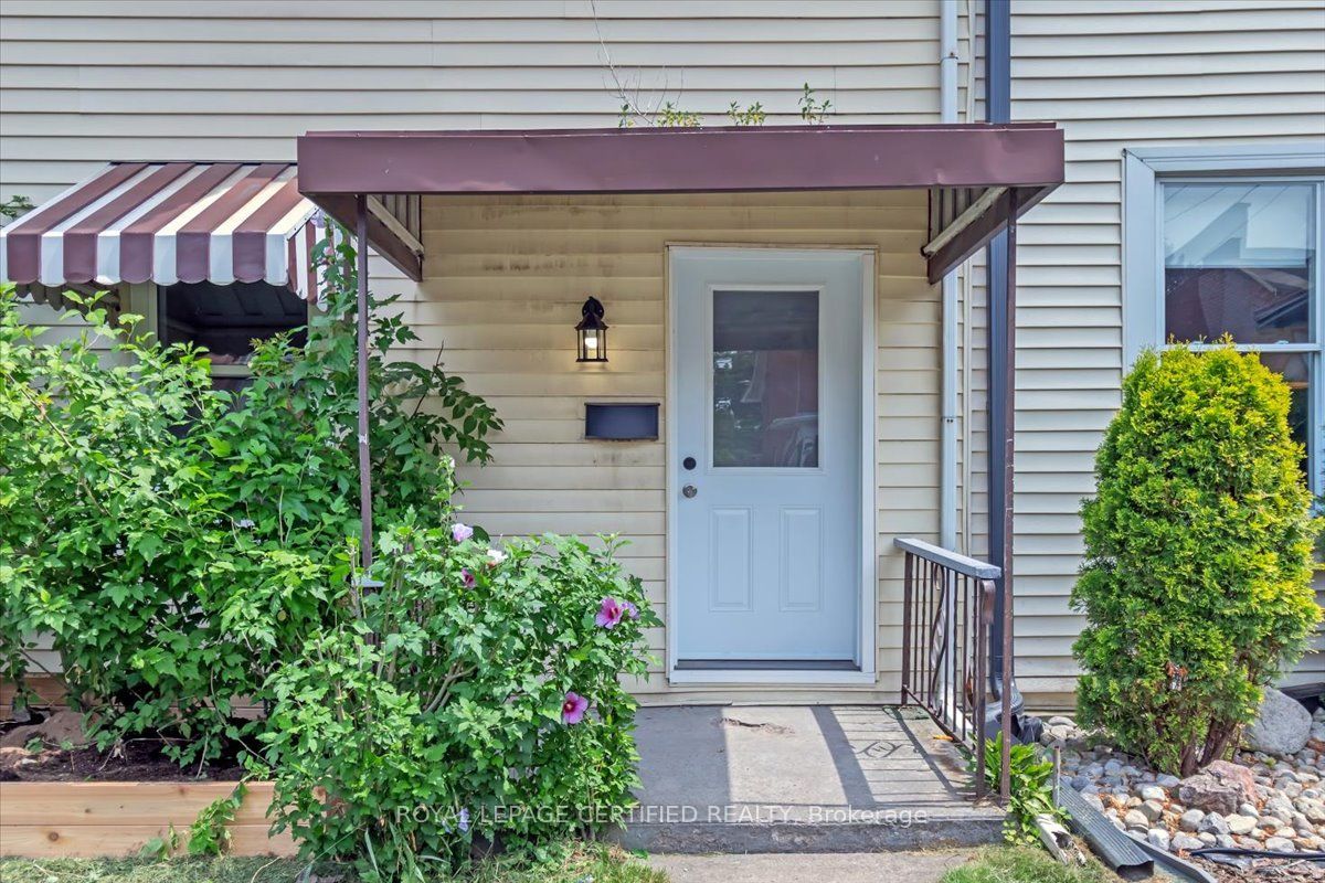 176 Emerald Street N