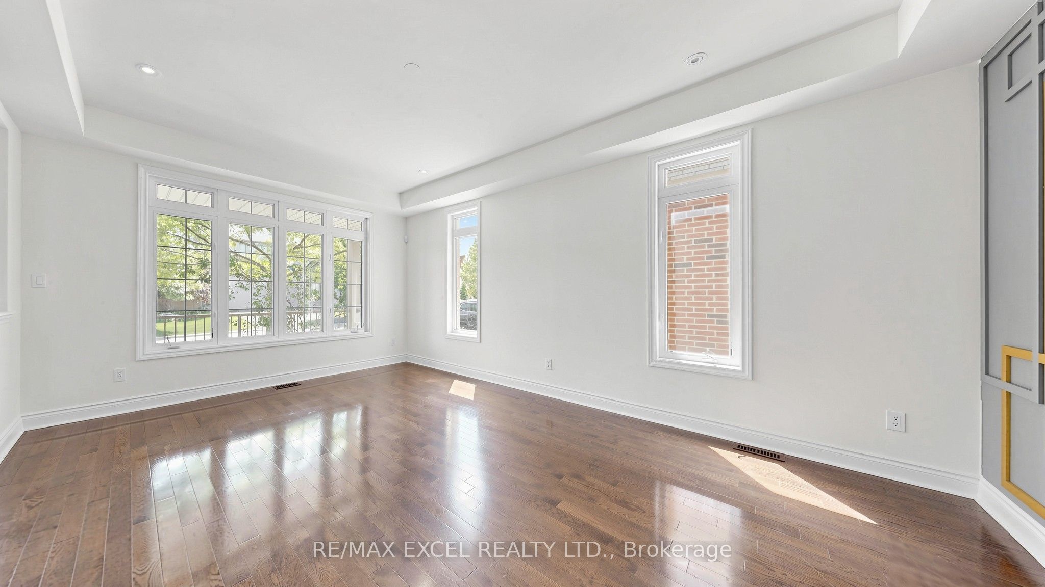 1062 Blackhall Crescent