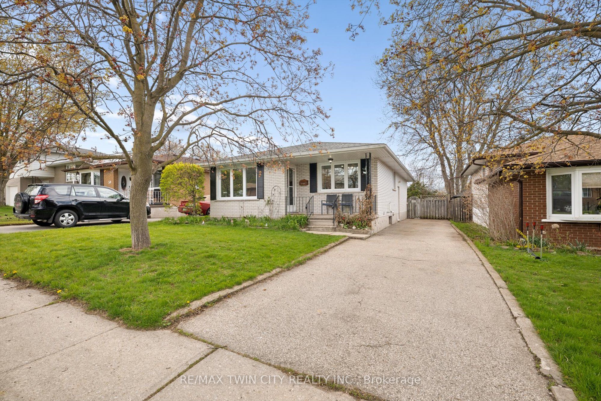 26 Tutton Place