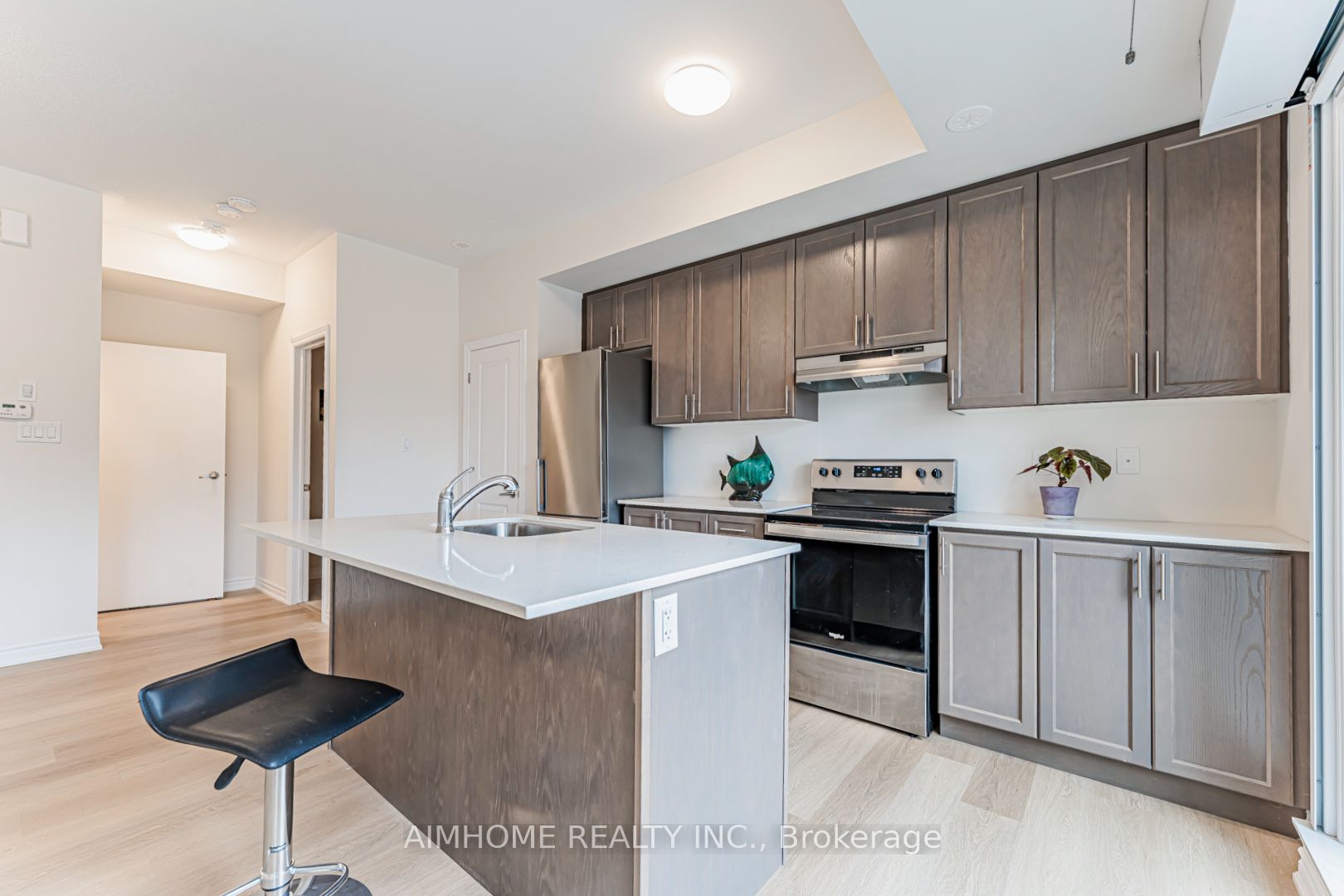 485 Beresford Path S unit 1, upper level