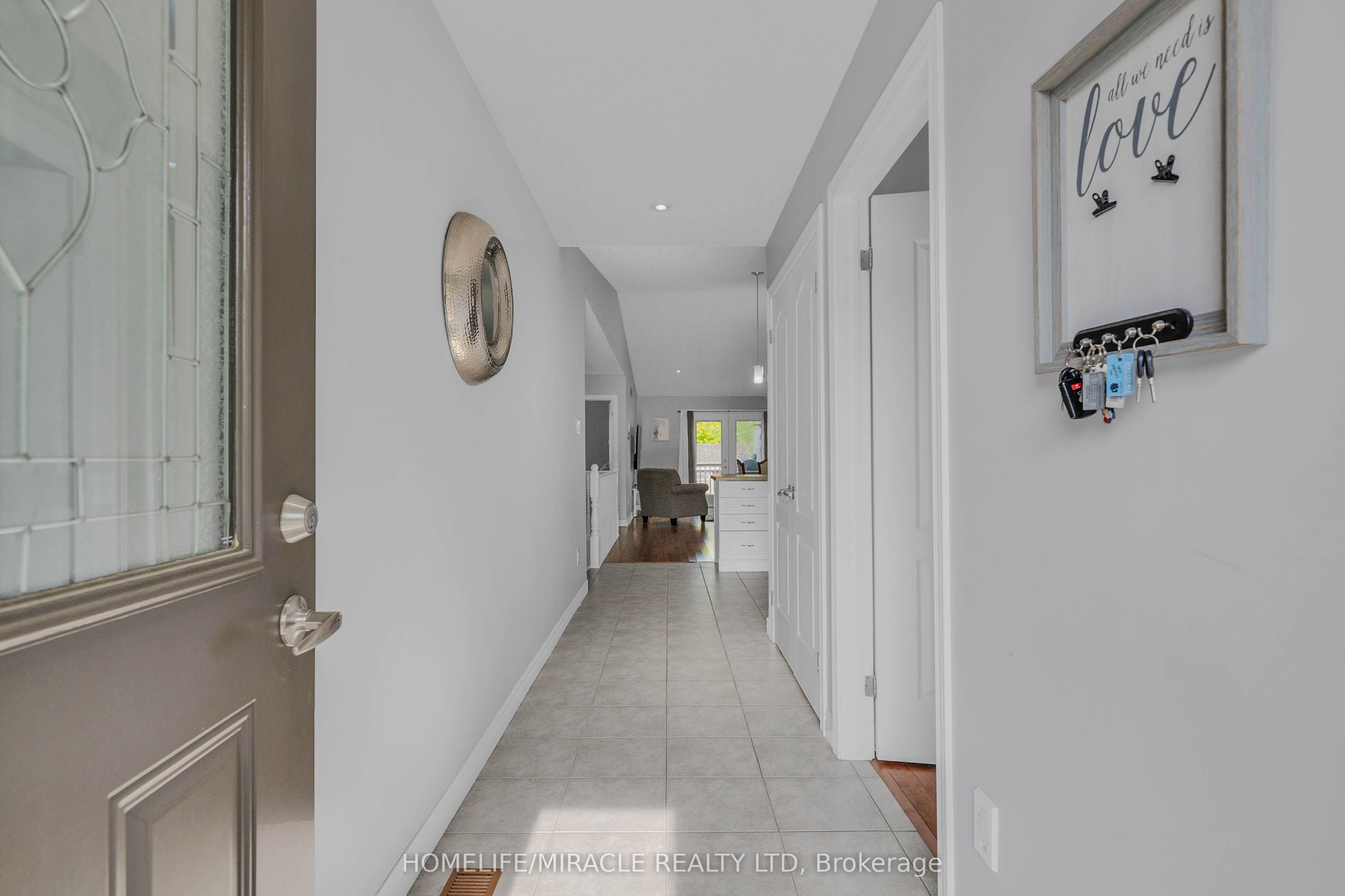 560 Grey Street 3