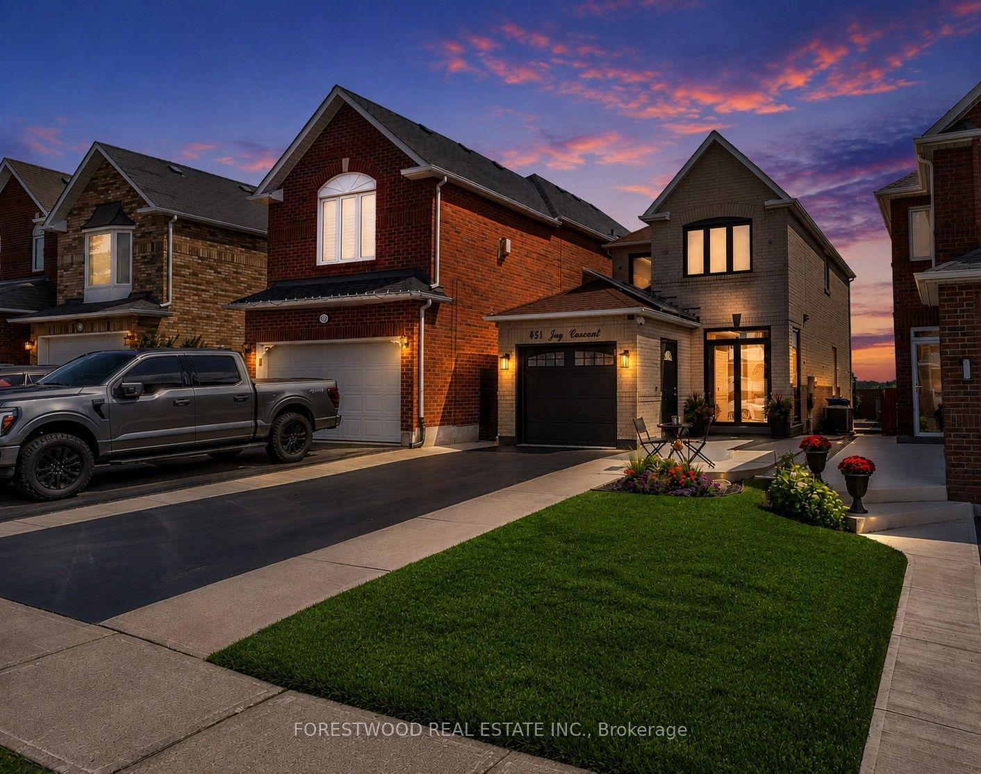 451 Jay Crescent