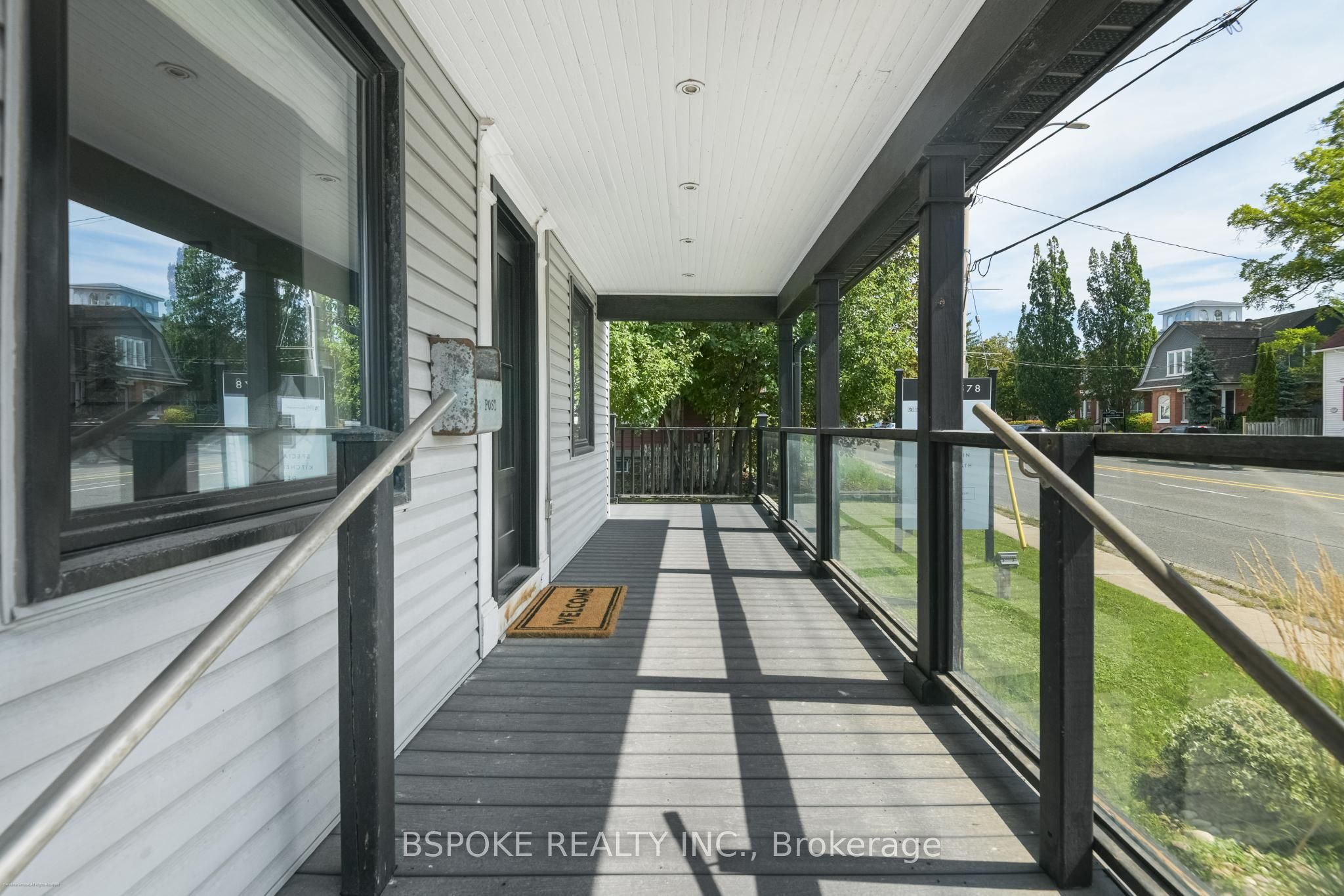 578 Kingston Road W
