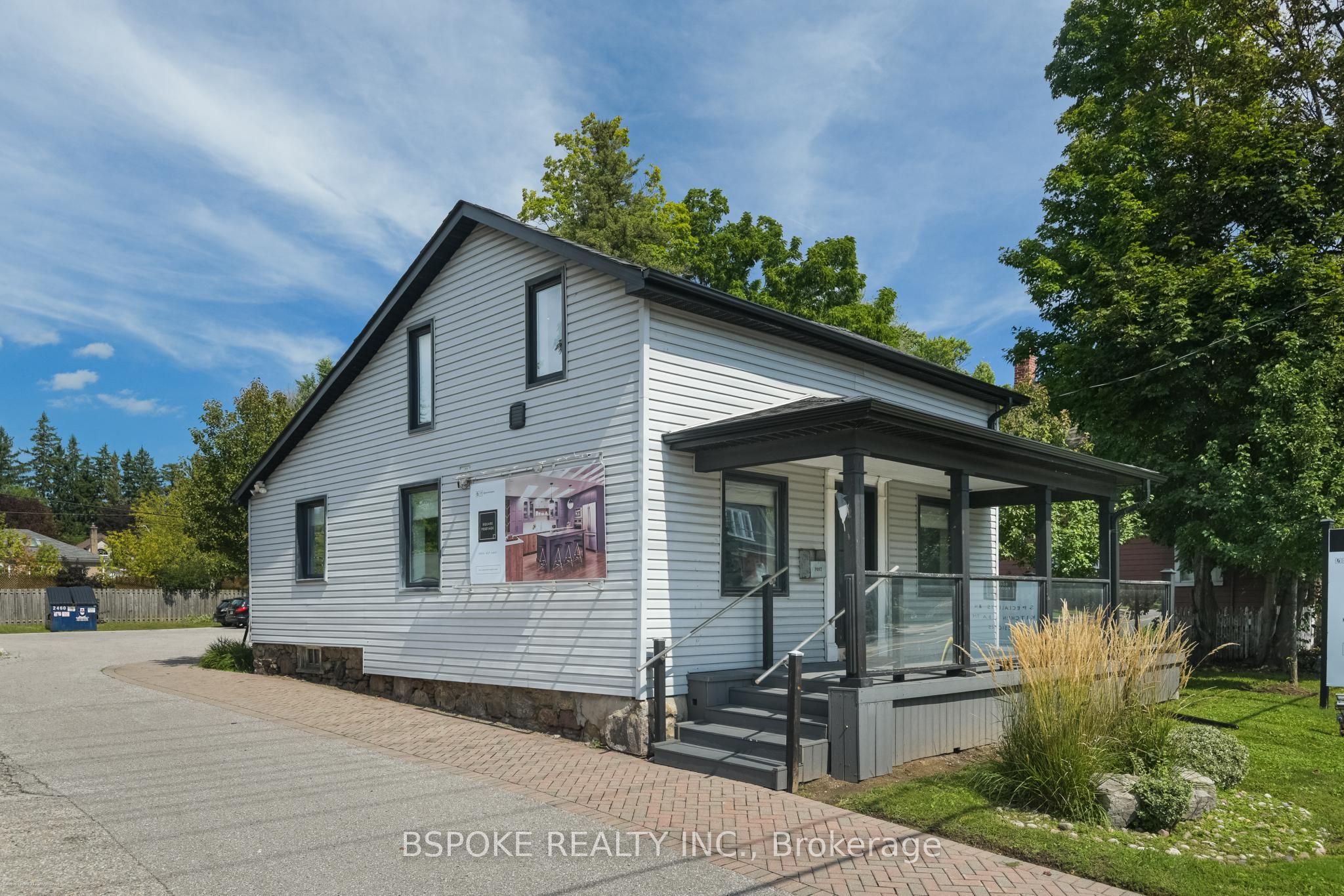 578 Kingston Road W