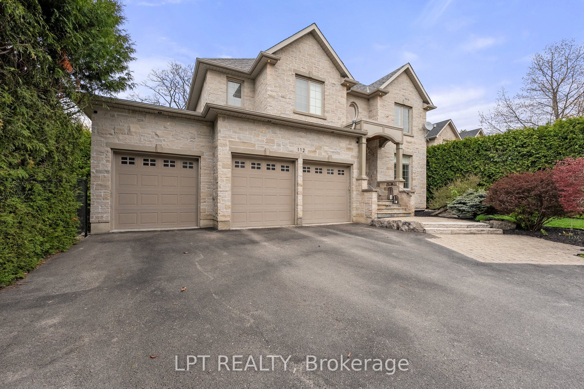 112 Tyler Street