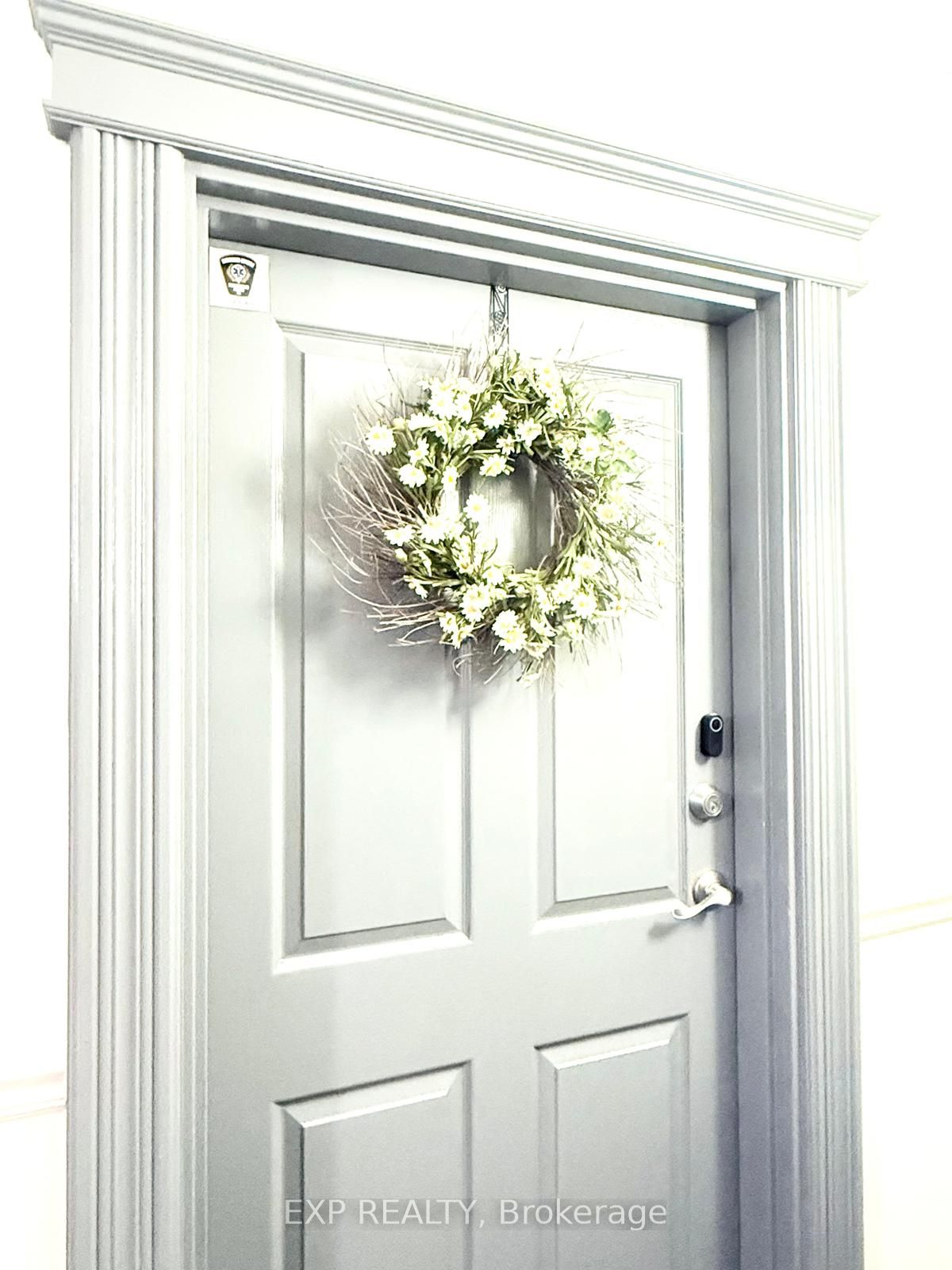 353 Commissioners Road W 304