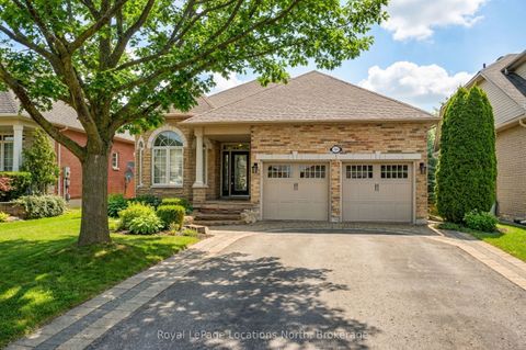 727 Madeline Heights N Newmarket ON L3X 2J6