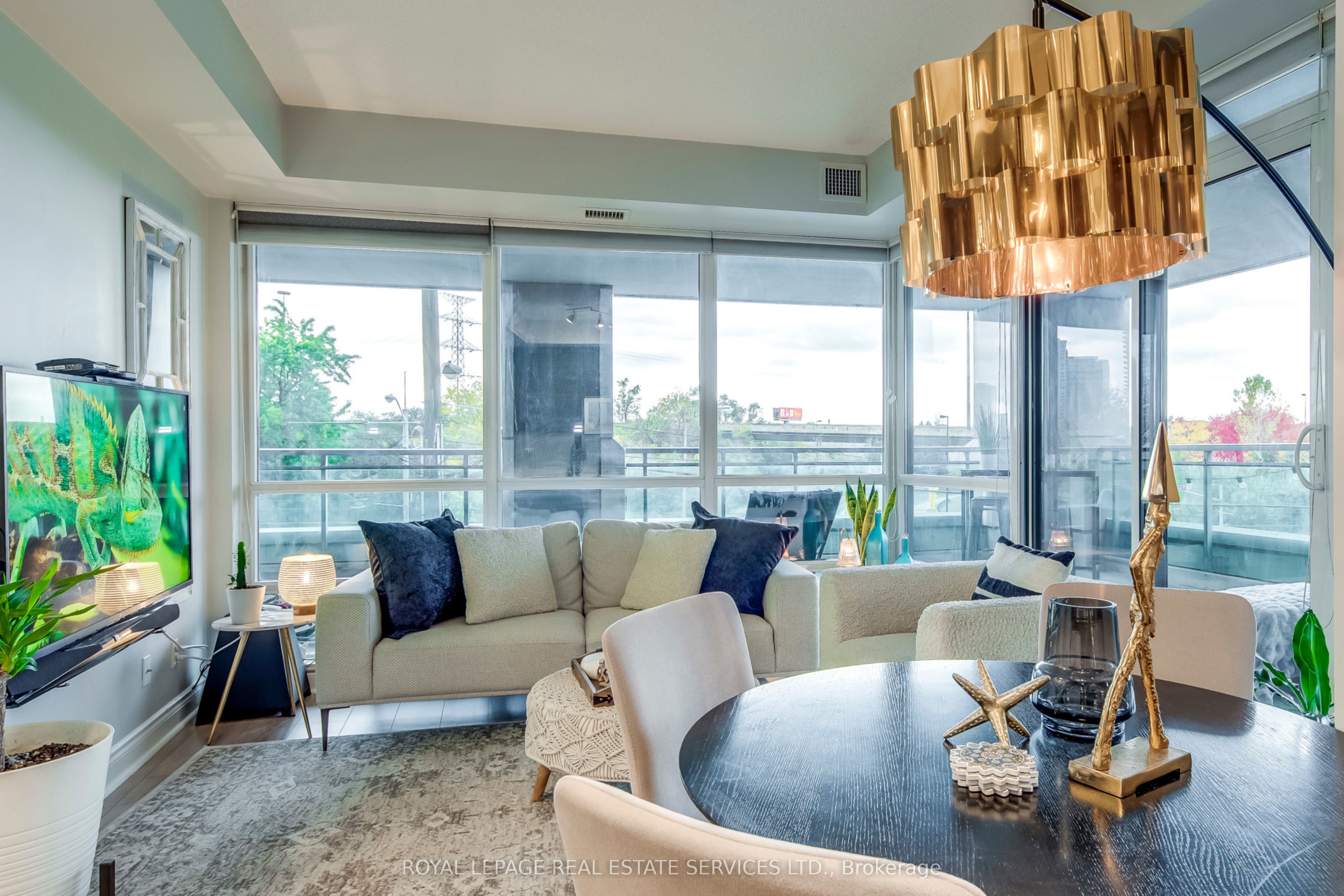 16 Brookers Lane 203