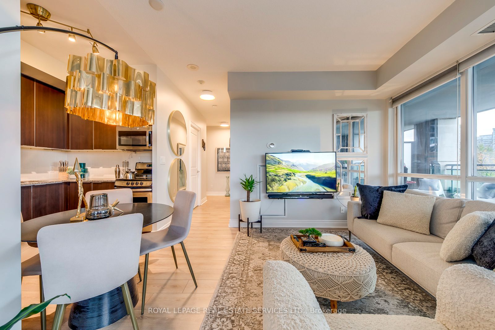 16 Brookers Lane 203