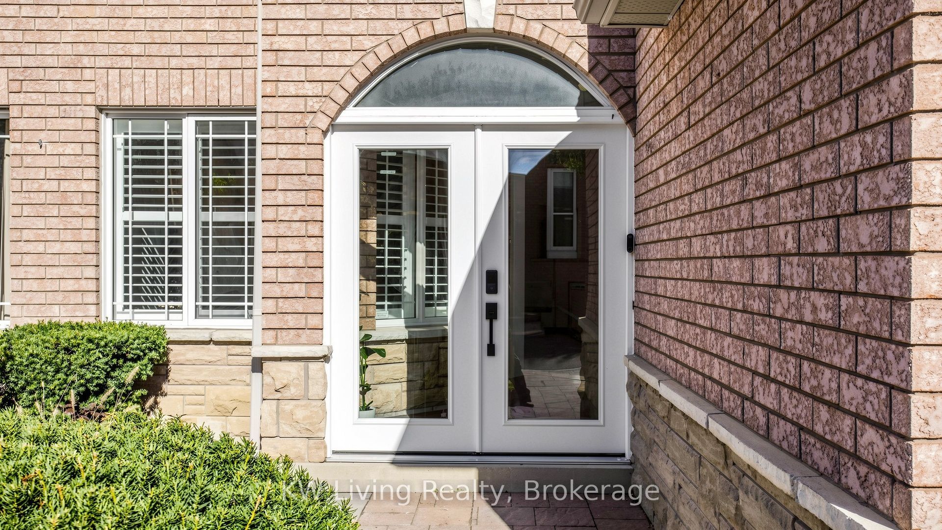 54 Loredana Court