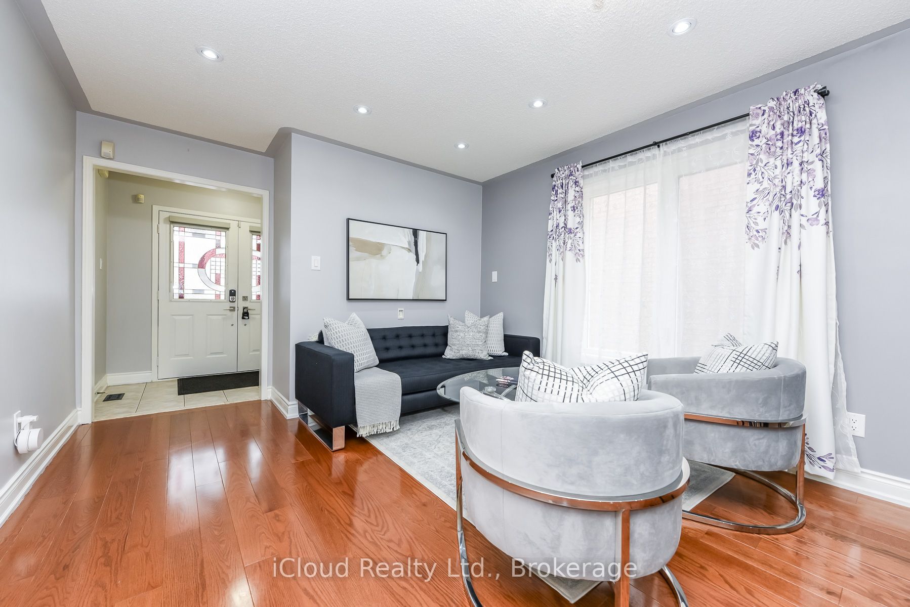 5922 Delle Donne Drive