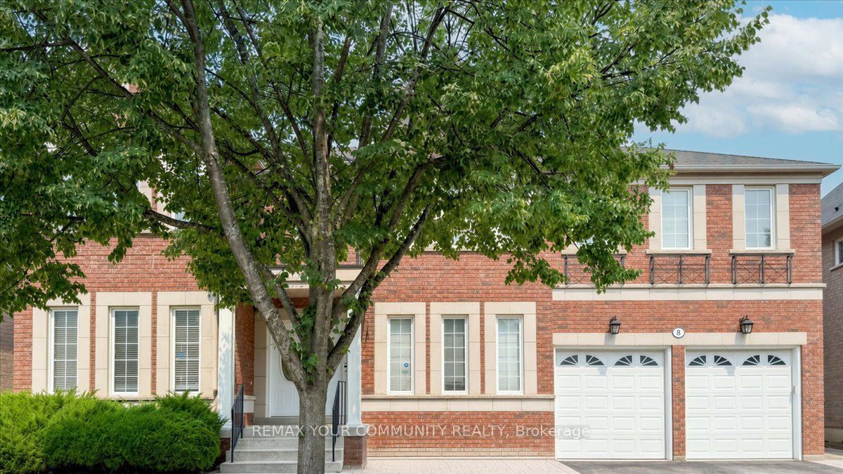 8 Westacott Avenue