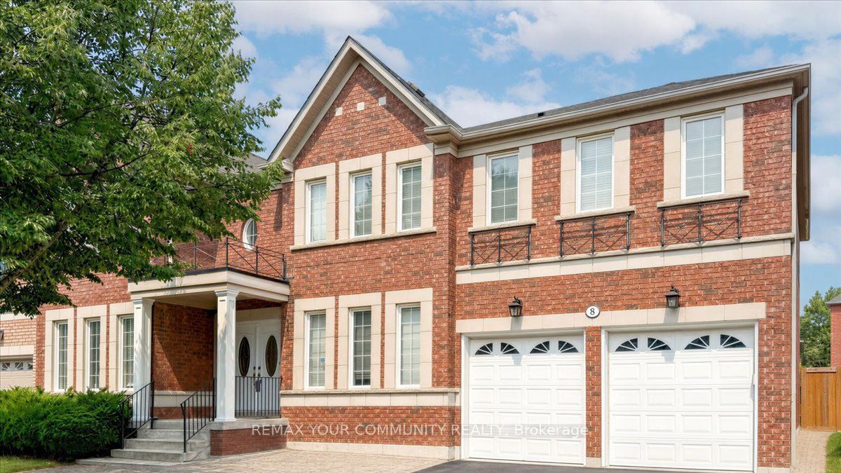 8 Westacott Avenue