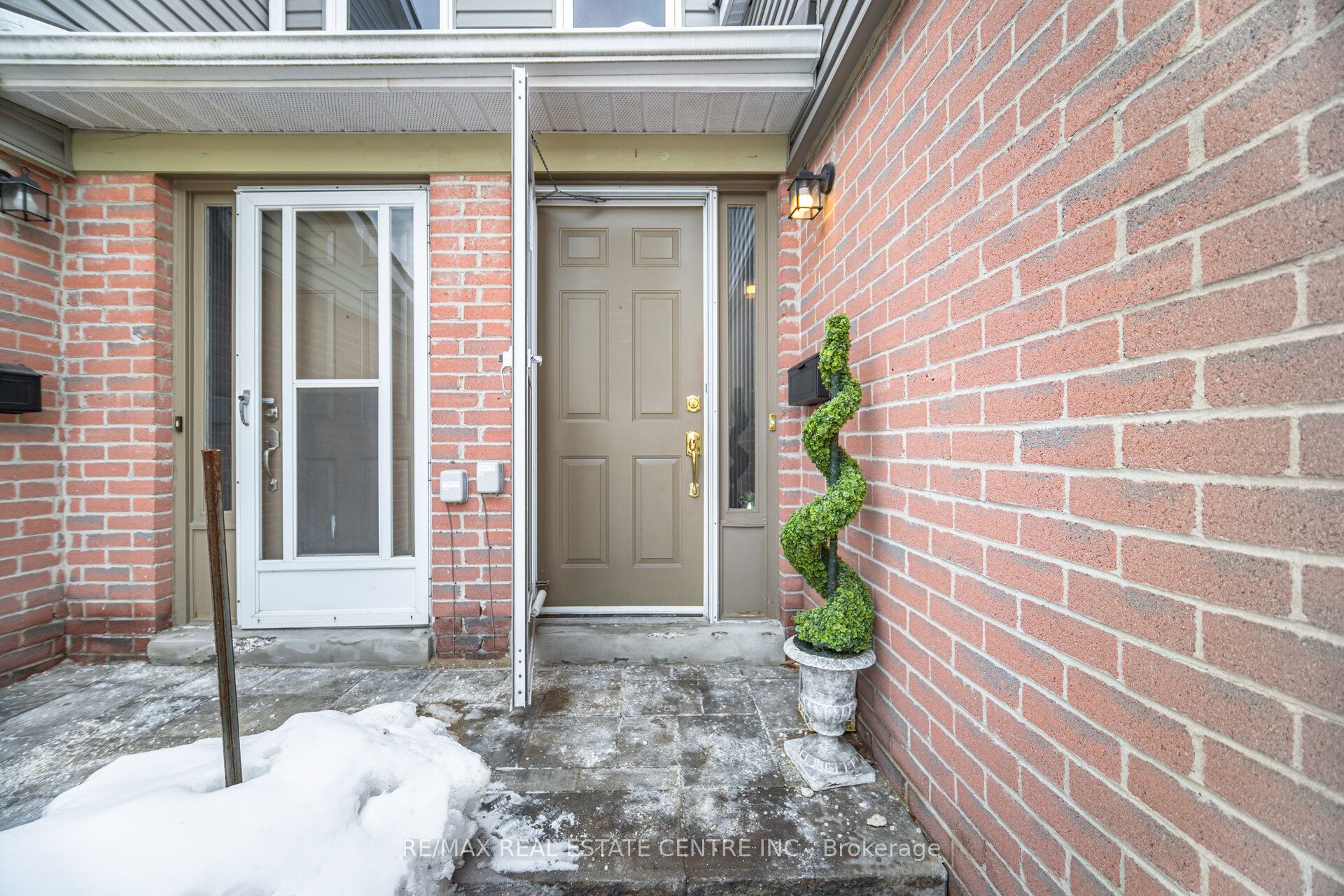 3125 Fifth Line West N/A 34