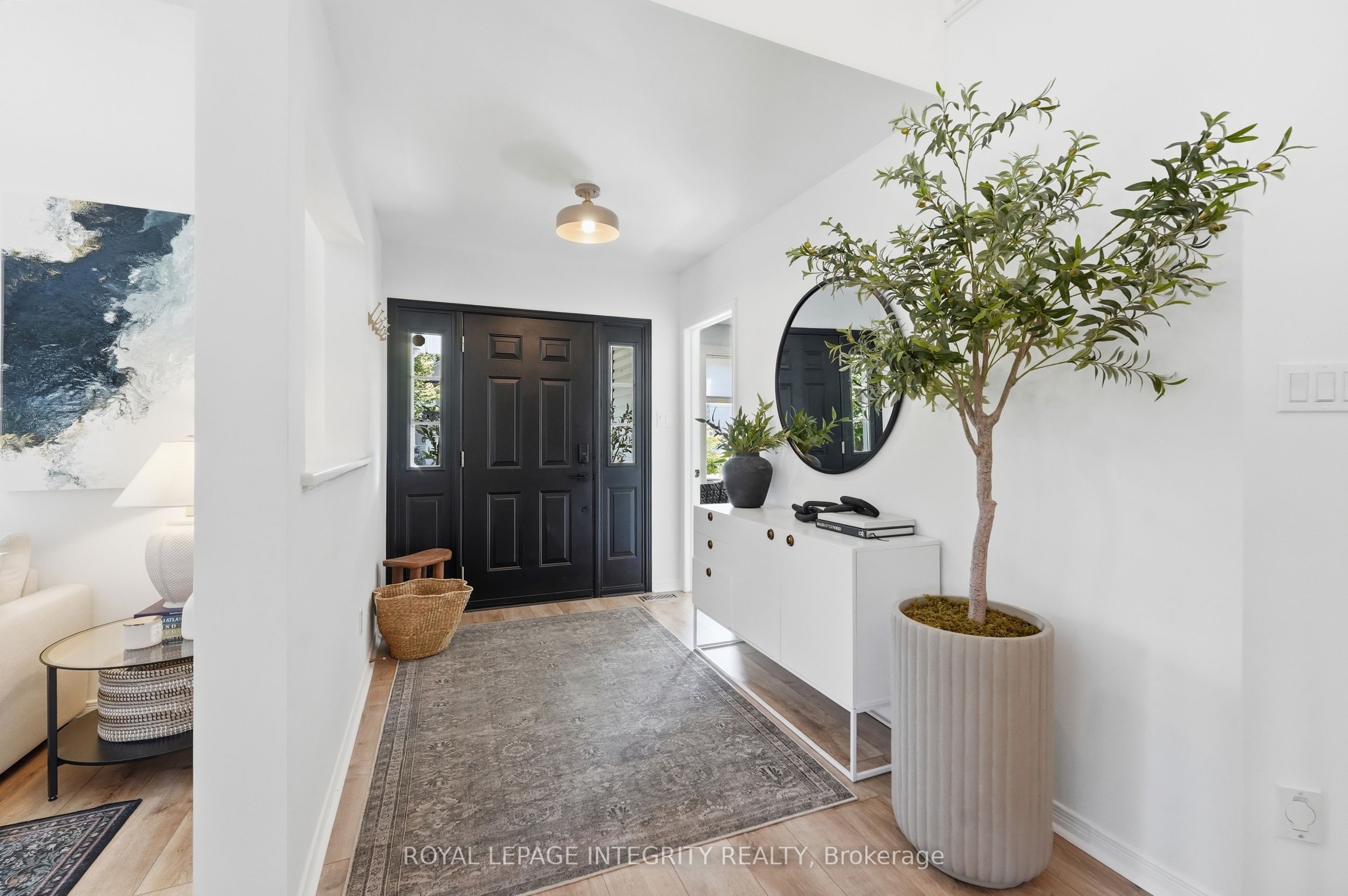 125 West Ridge Drive