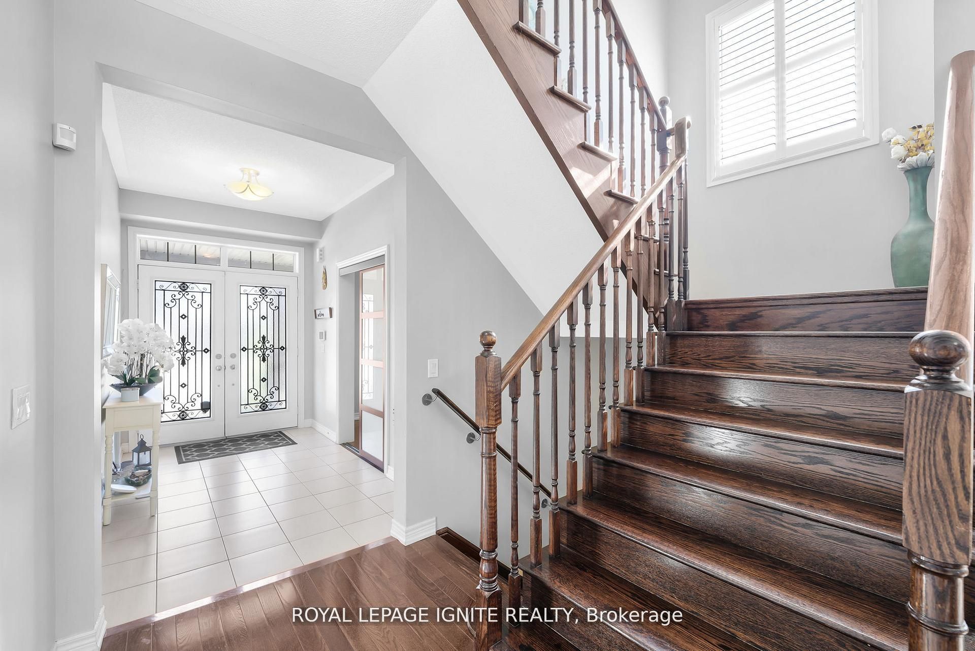 210 Blackwell Crescent