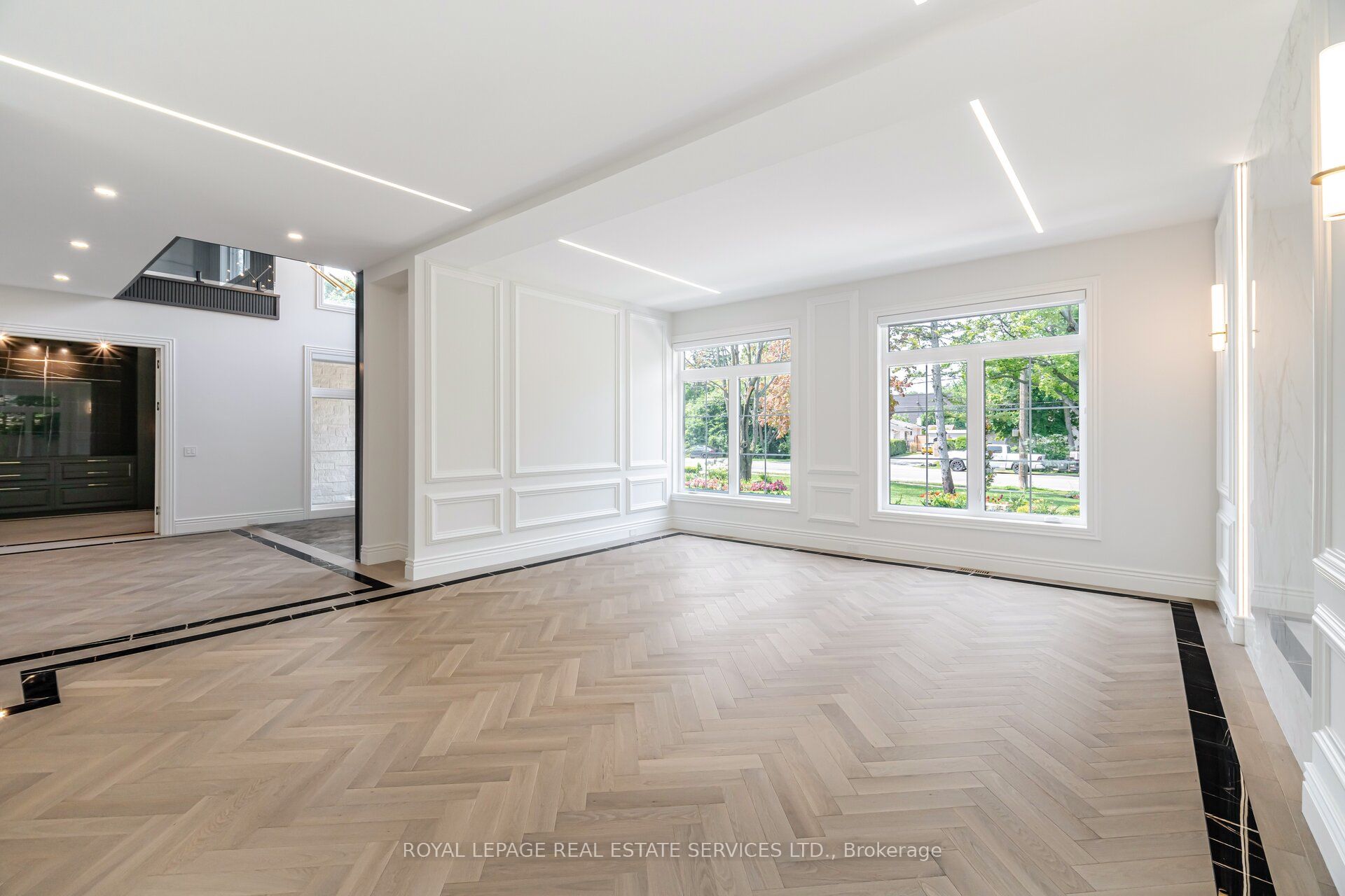 2014 Lakeshore Road W