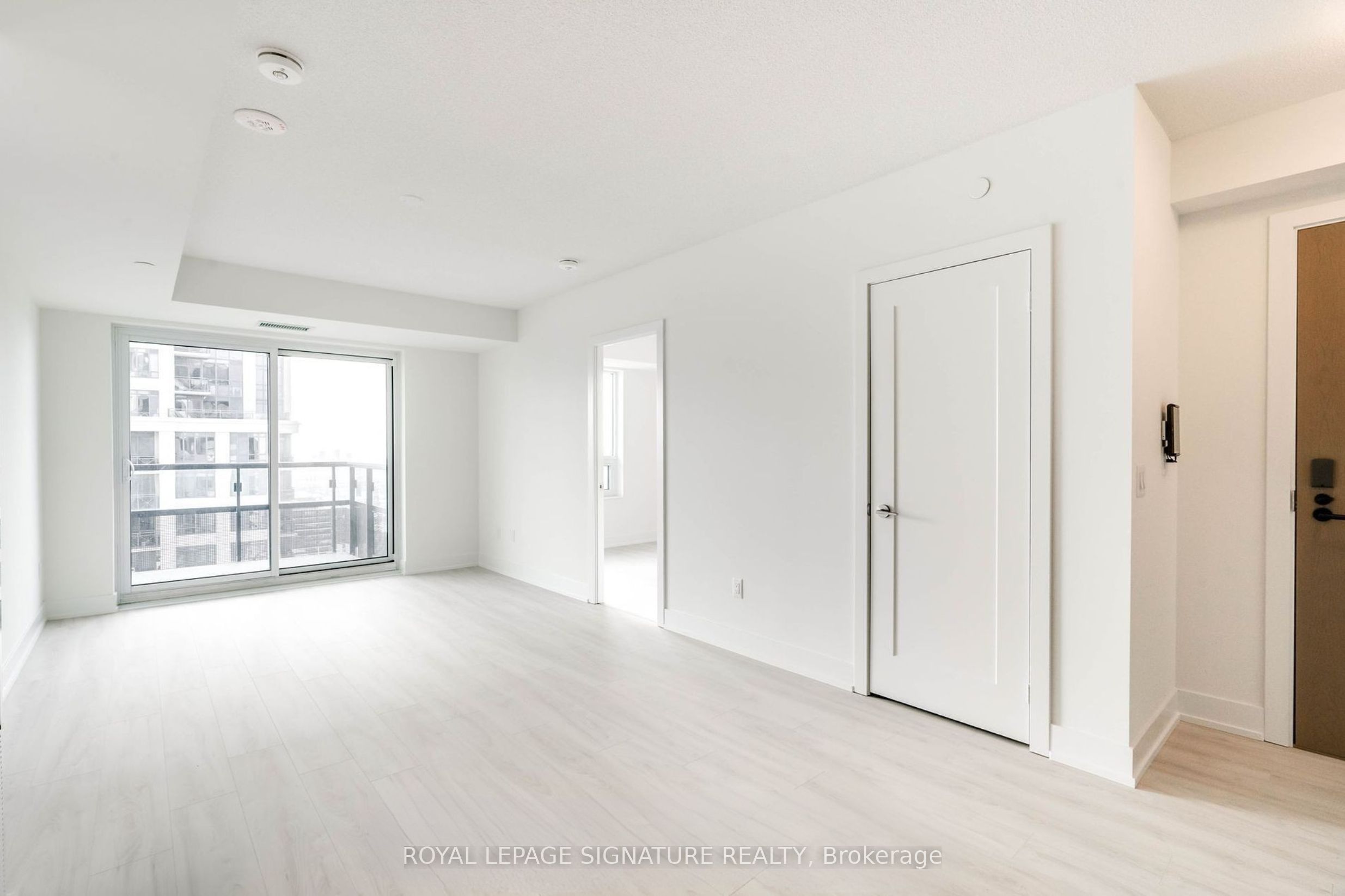 10 Eva Road 2501