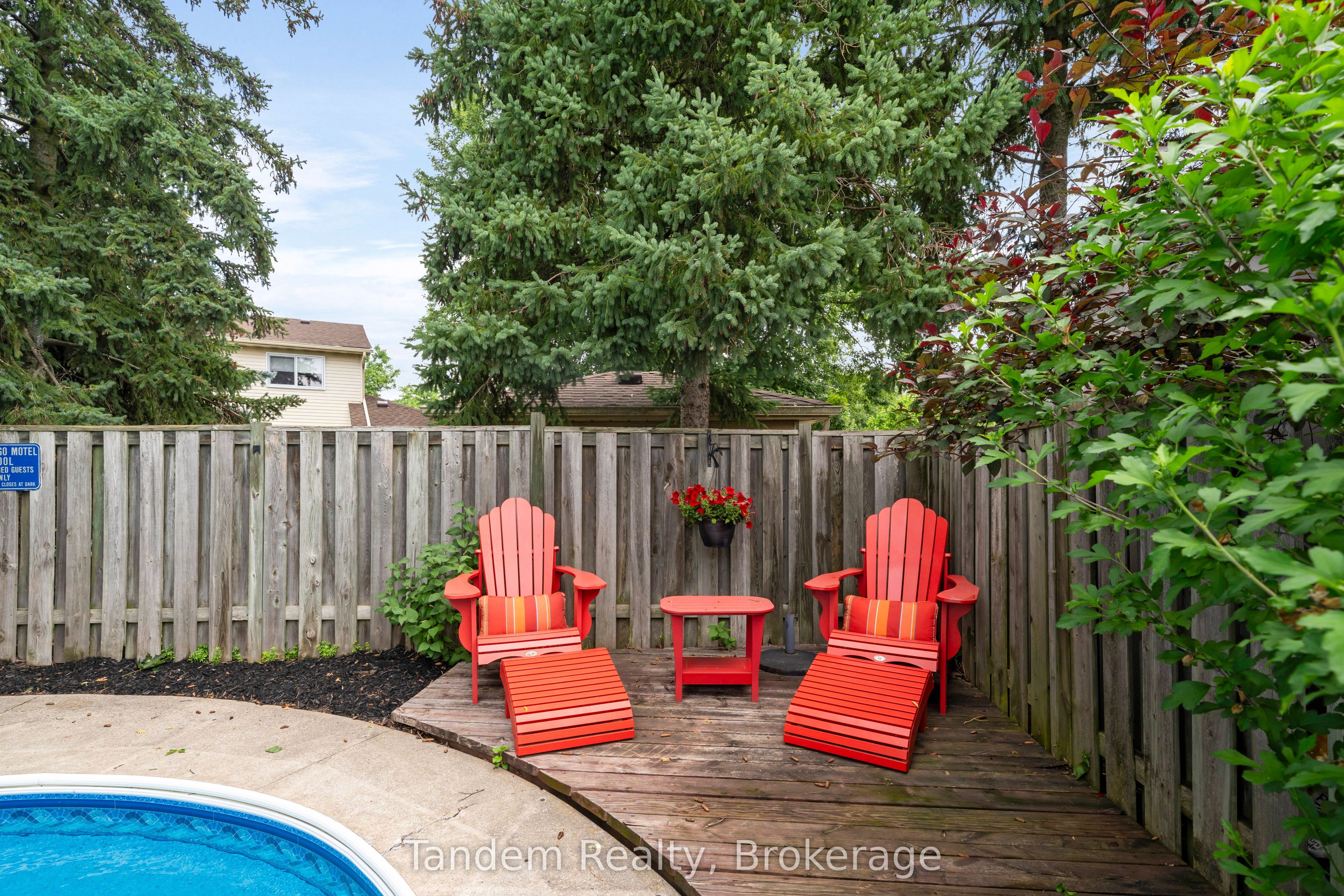 769 Coulson Avenue W
