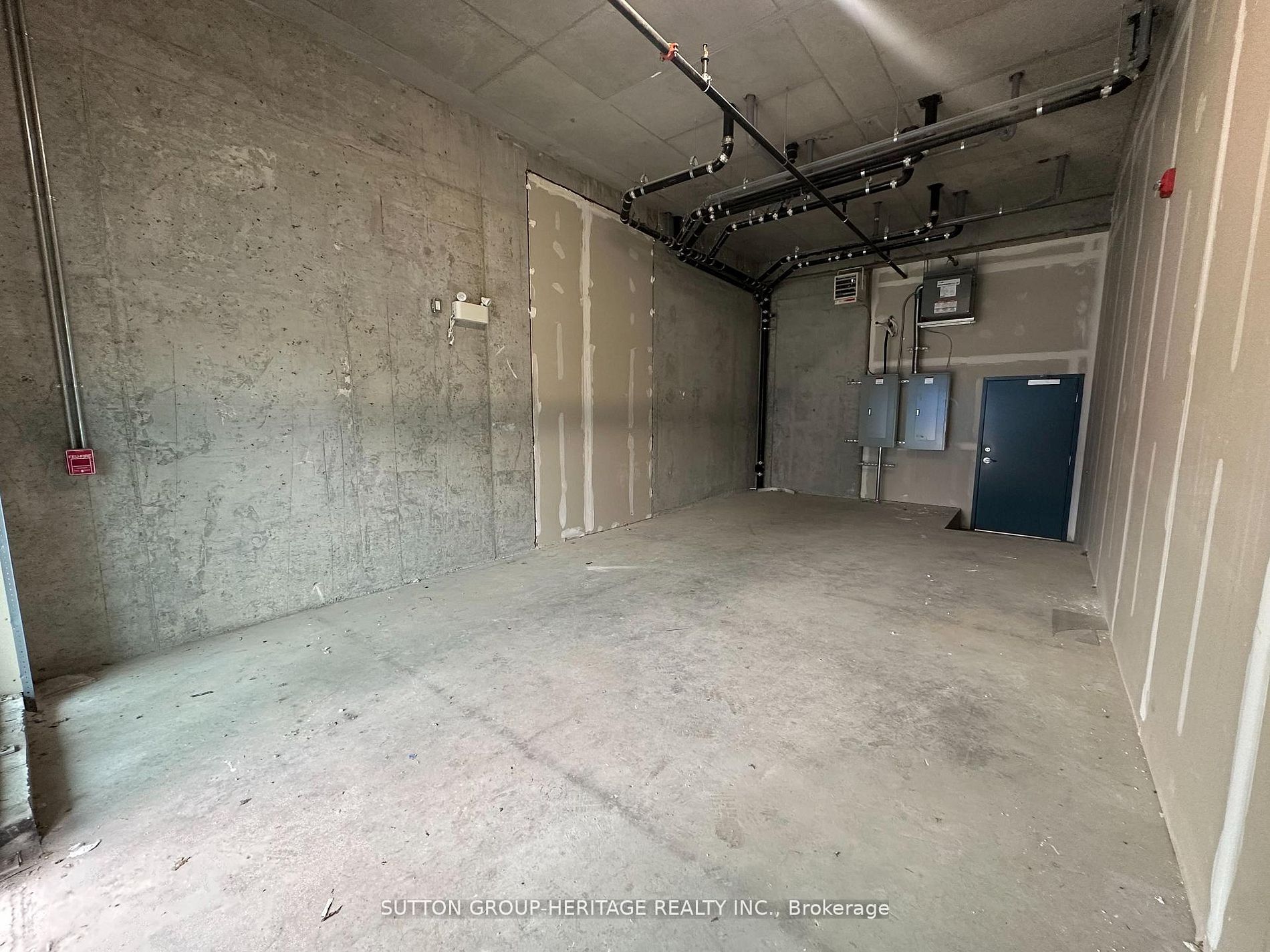 652 Princess Street 114