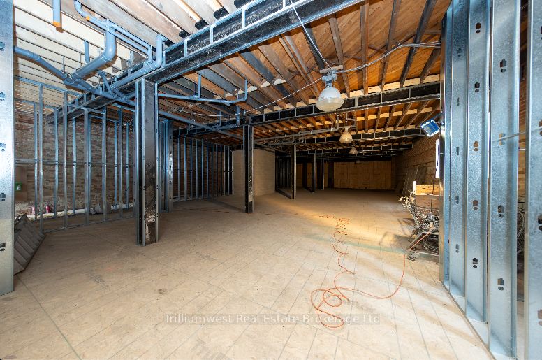 137 King Street E