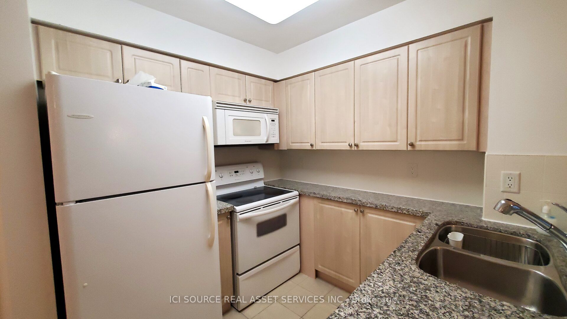 2119 Lake Shore Boulevard W 316