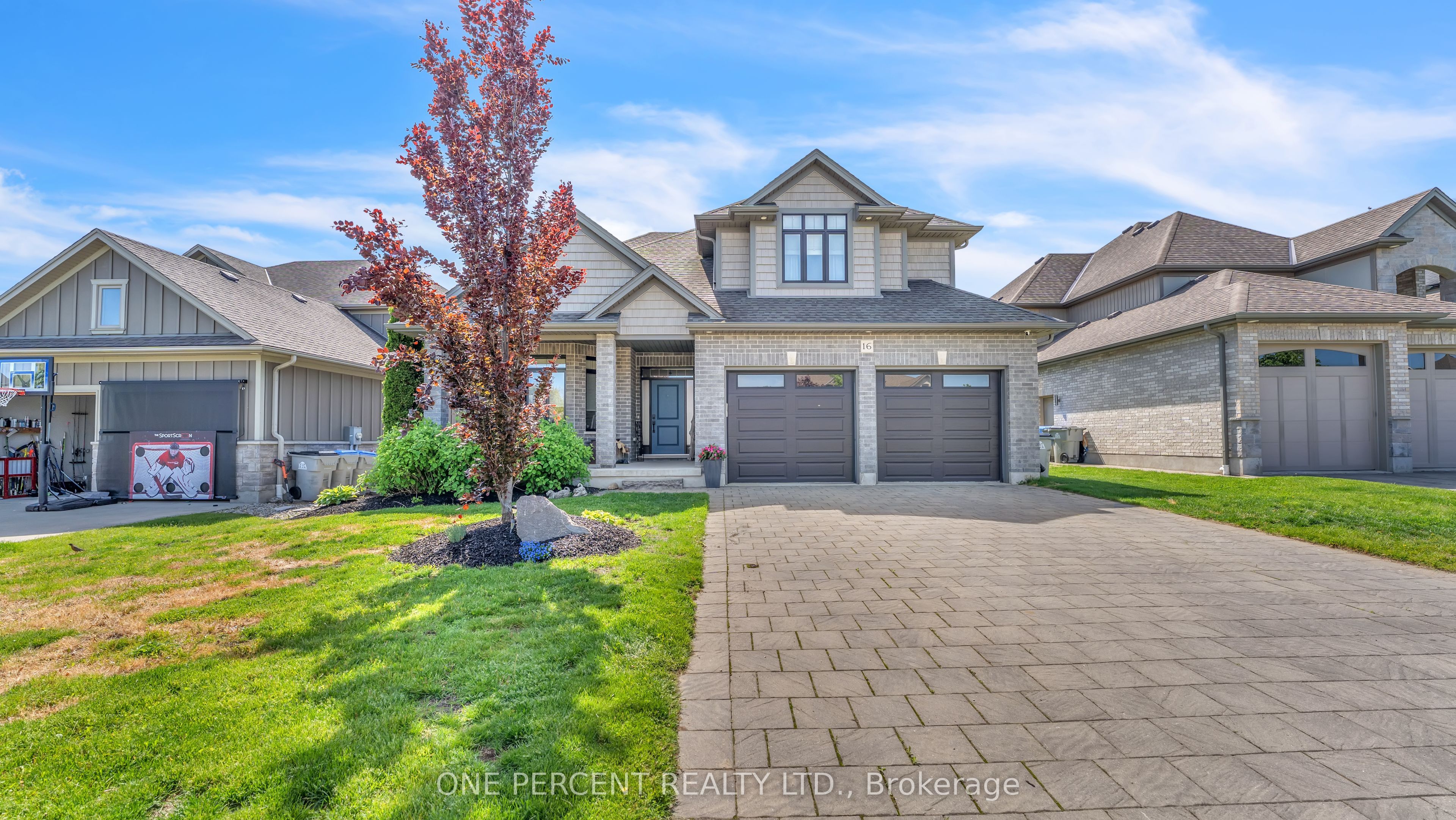 16 PEREGRINE Avenue
