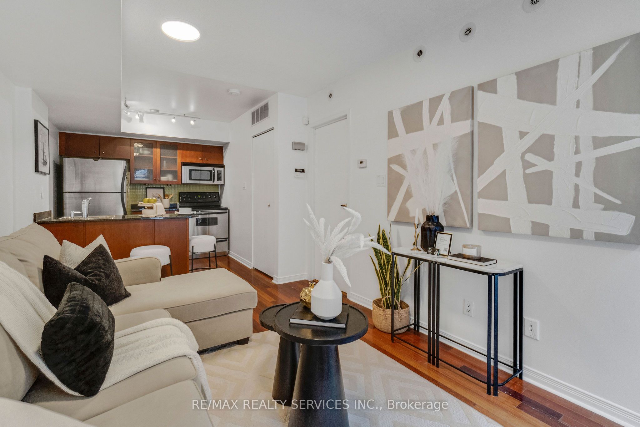 38 Western Battery Road 632