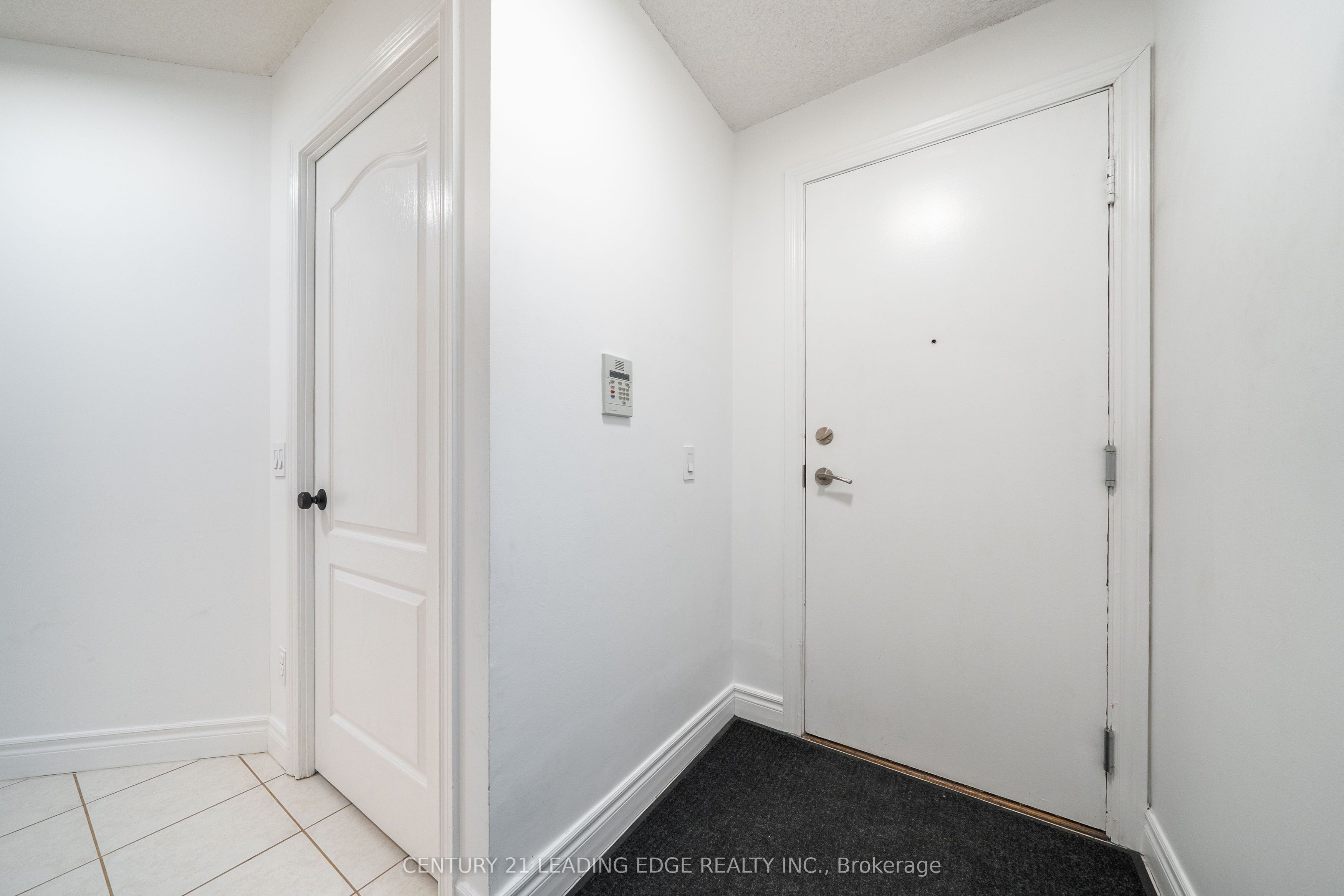 115 OMNI Drive 2805