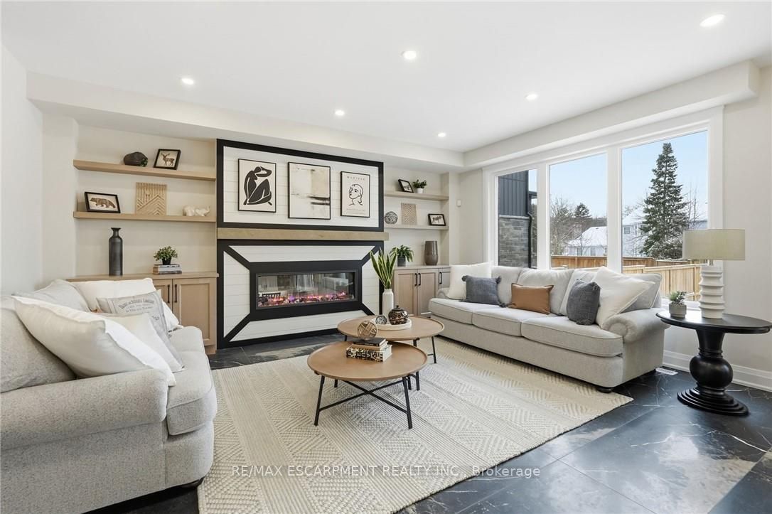 7 Bartlett Avenue